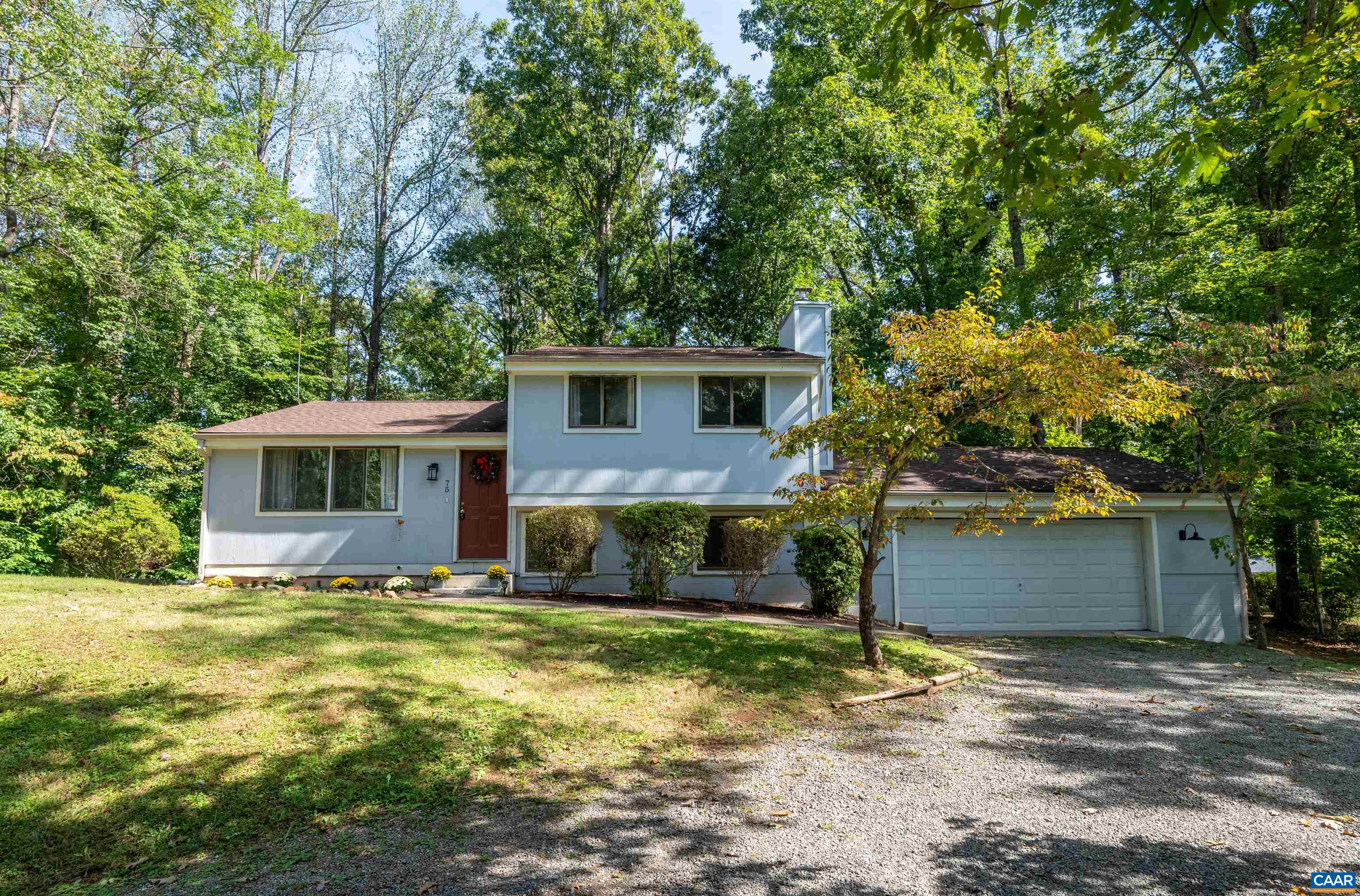 75 LUMBER LN