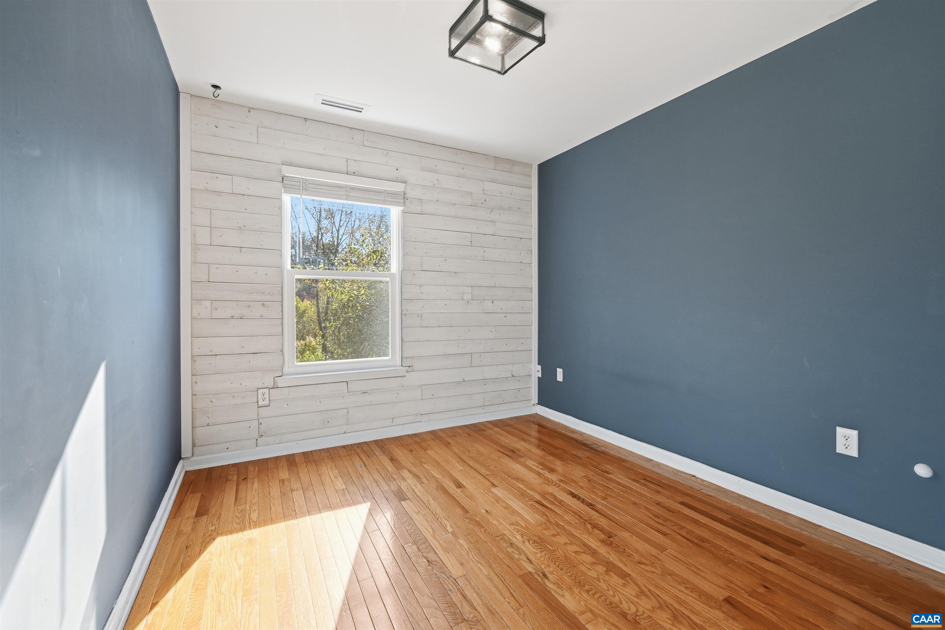 314 RIVERSIDE AVE