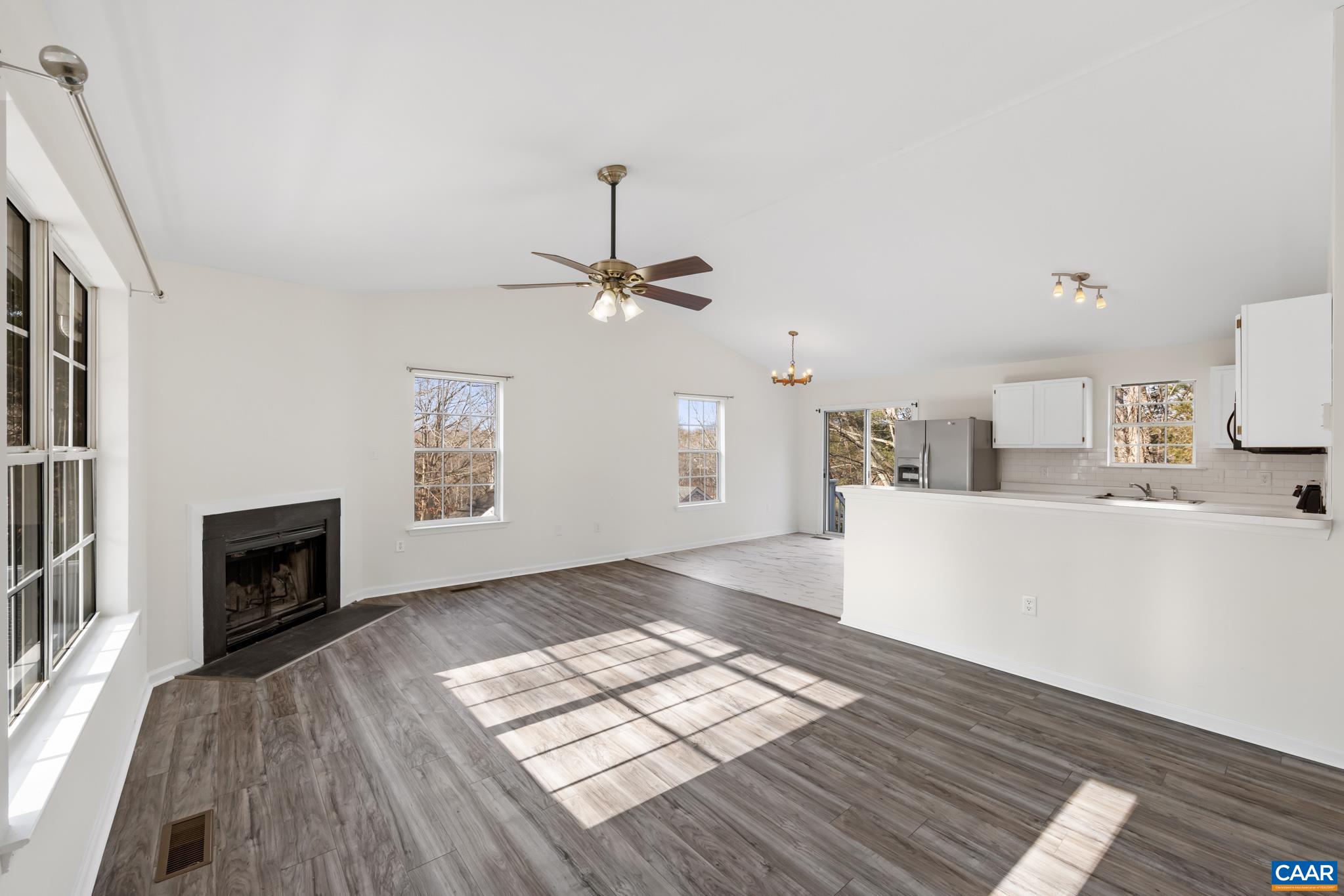736 JONQUIL RD