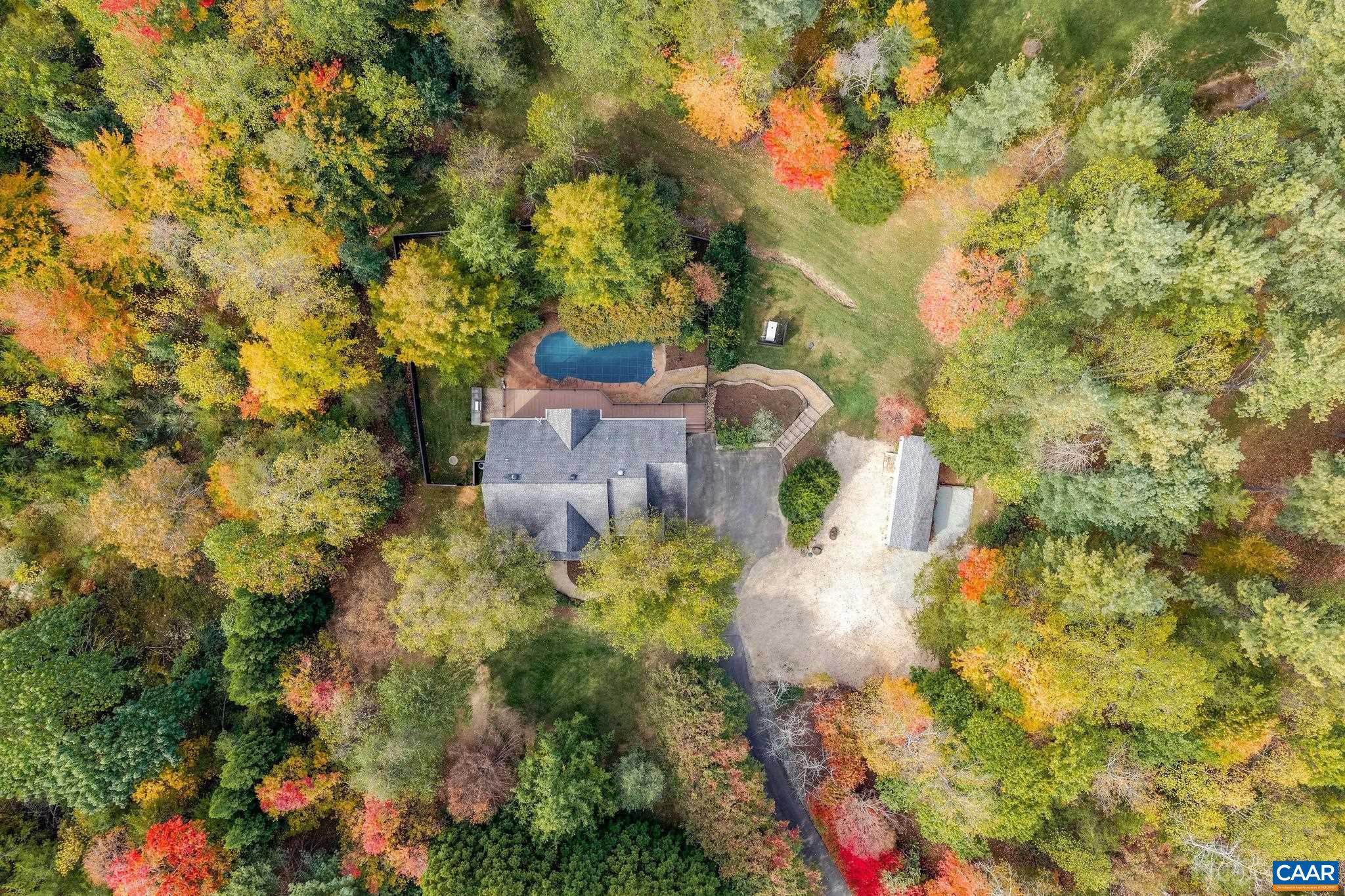 740 MURRAY LN