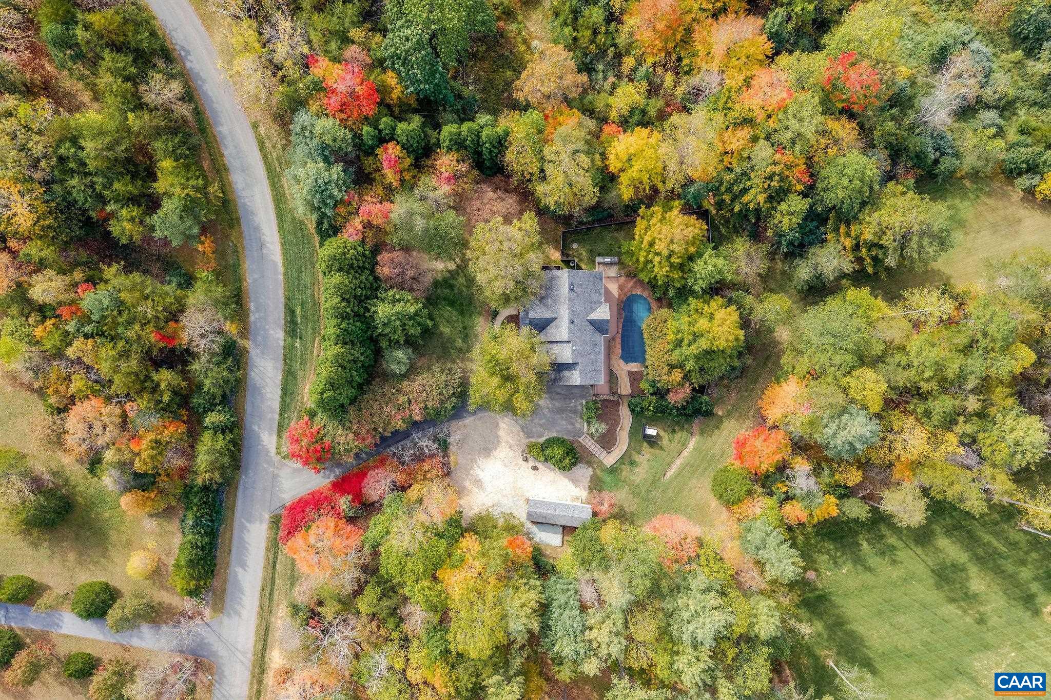 740 MURRAY LN