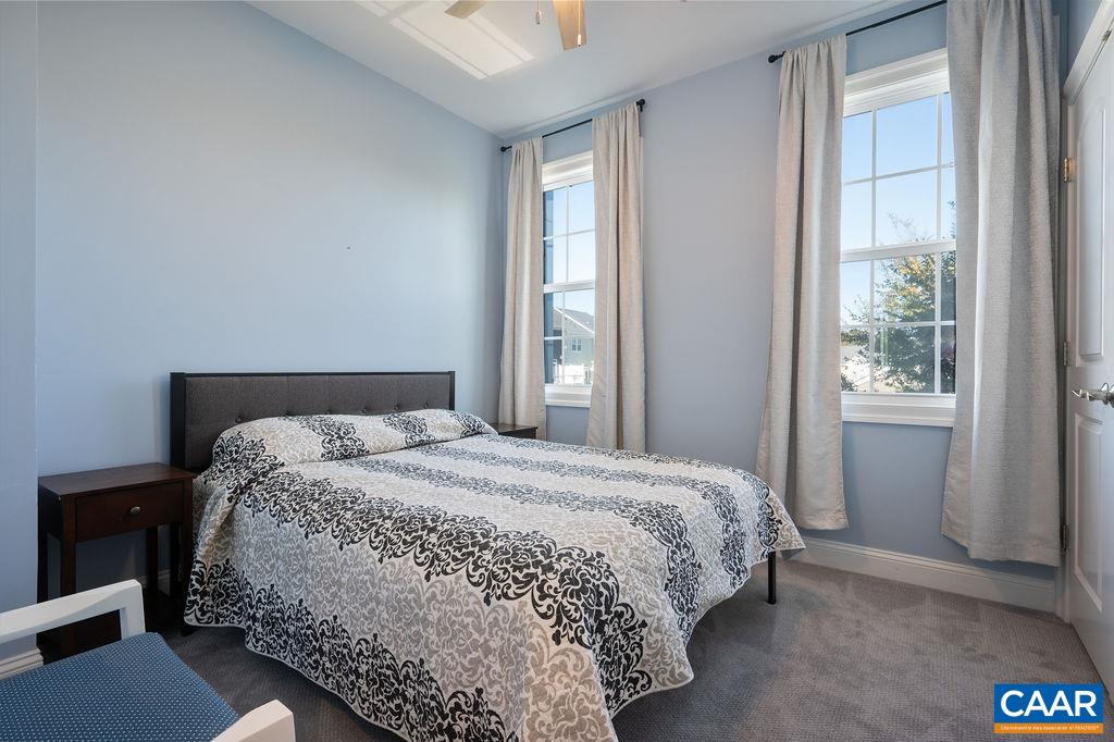 2146 AVINITY LOOP