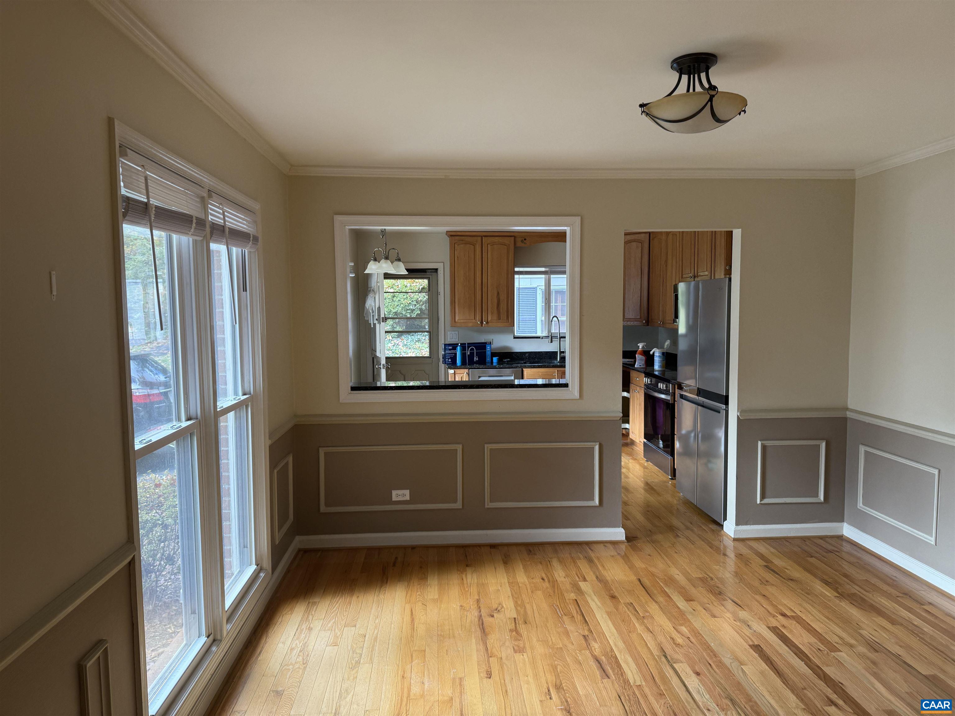705 HIGHLAND AVE