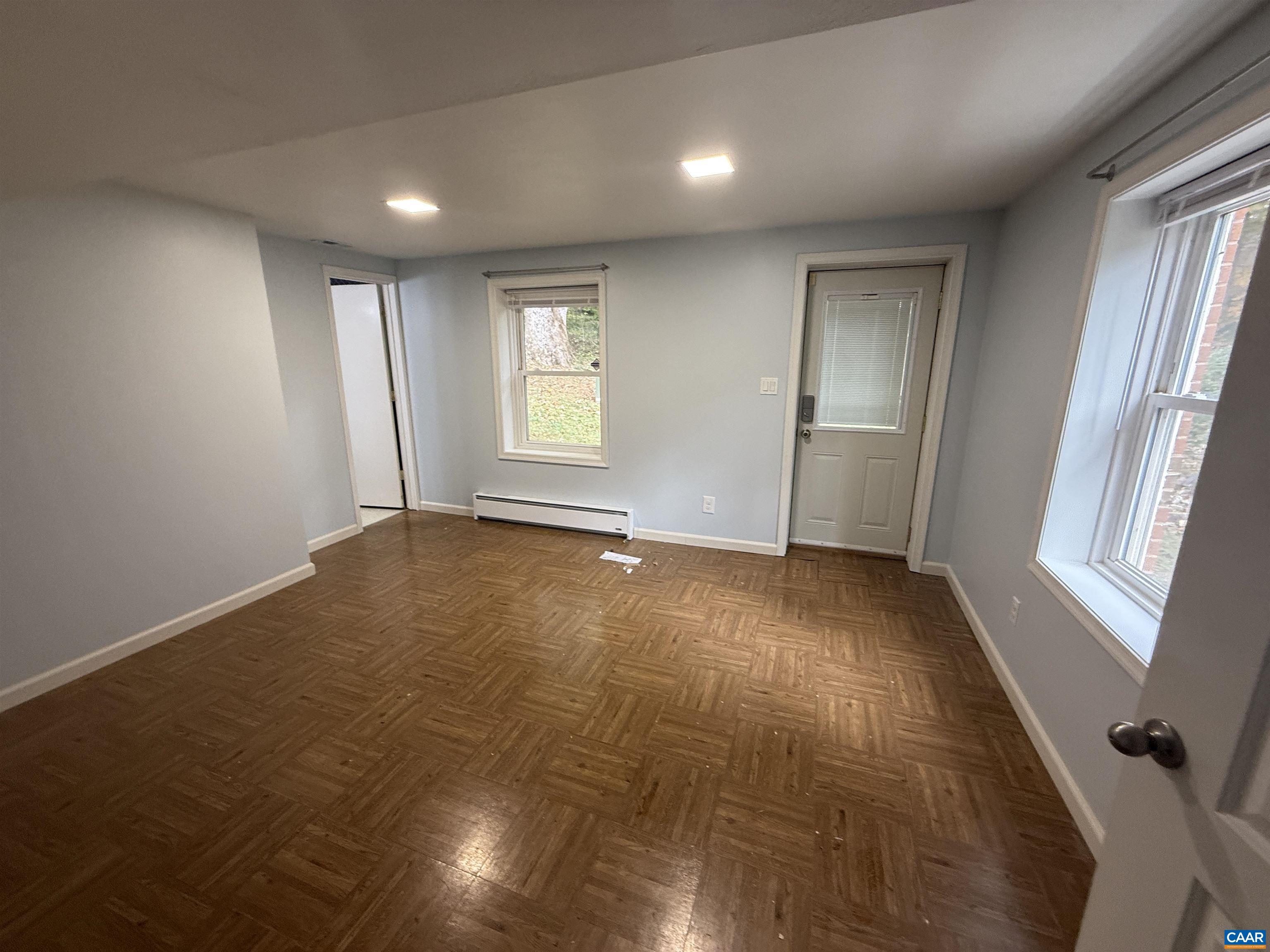 705 HIGHLAND AVE