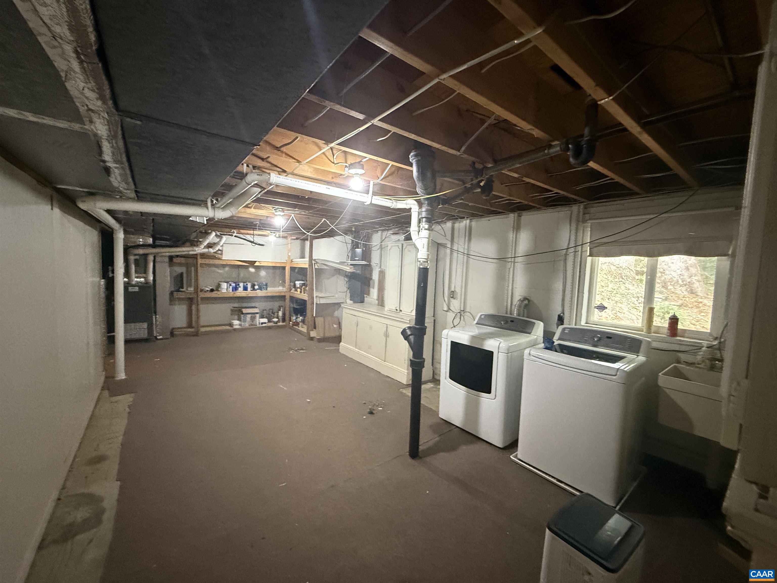 705 HIGHLAND AVE