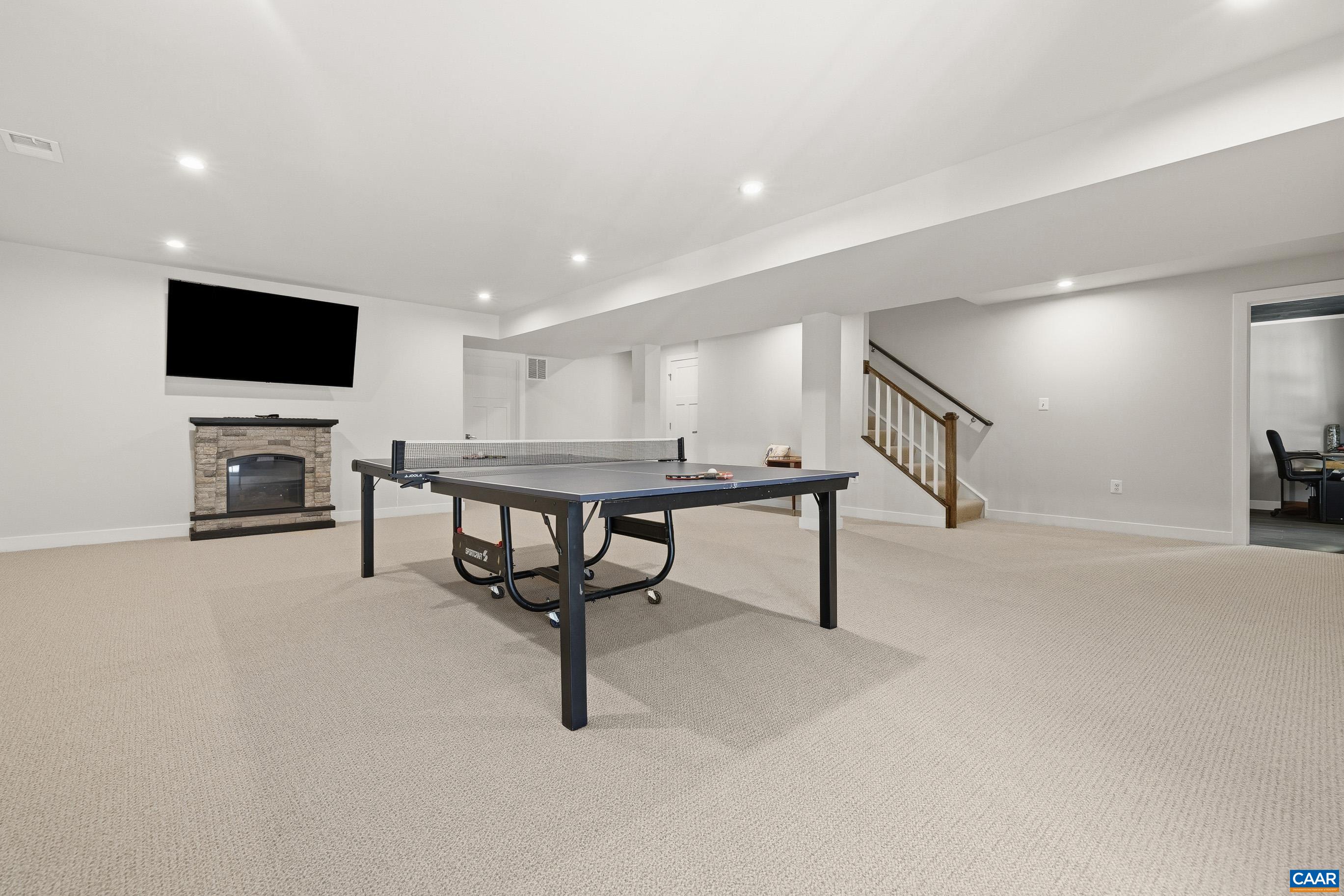 5227 SPARROW HILL LN