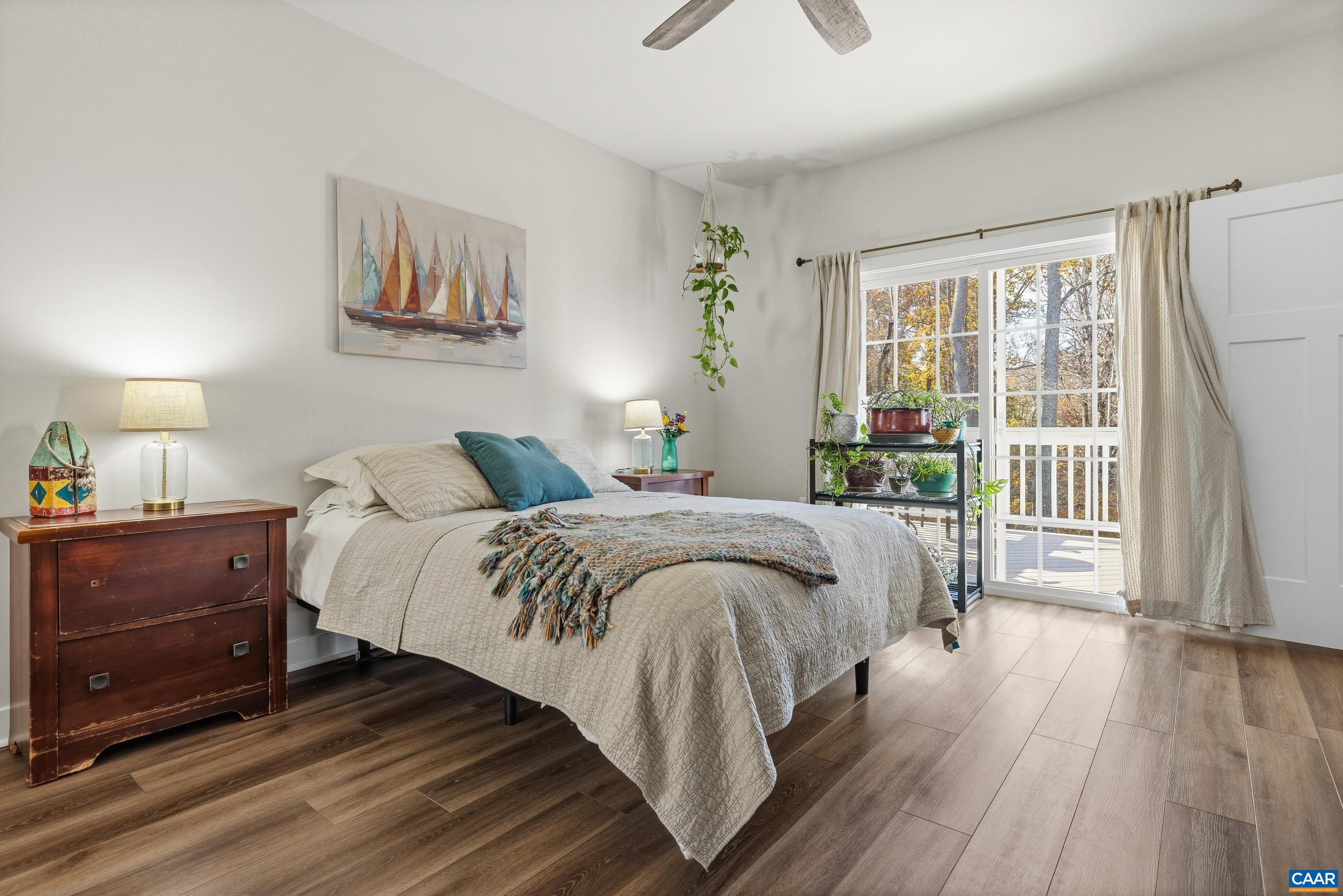 5227 SPARROW HILL LN