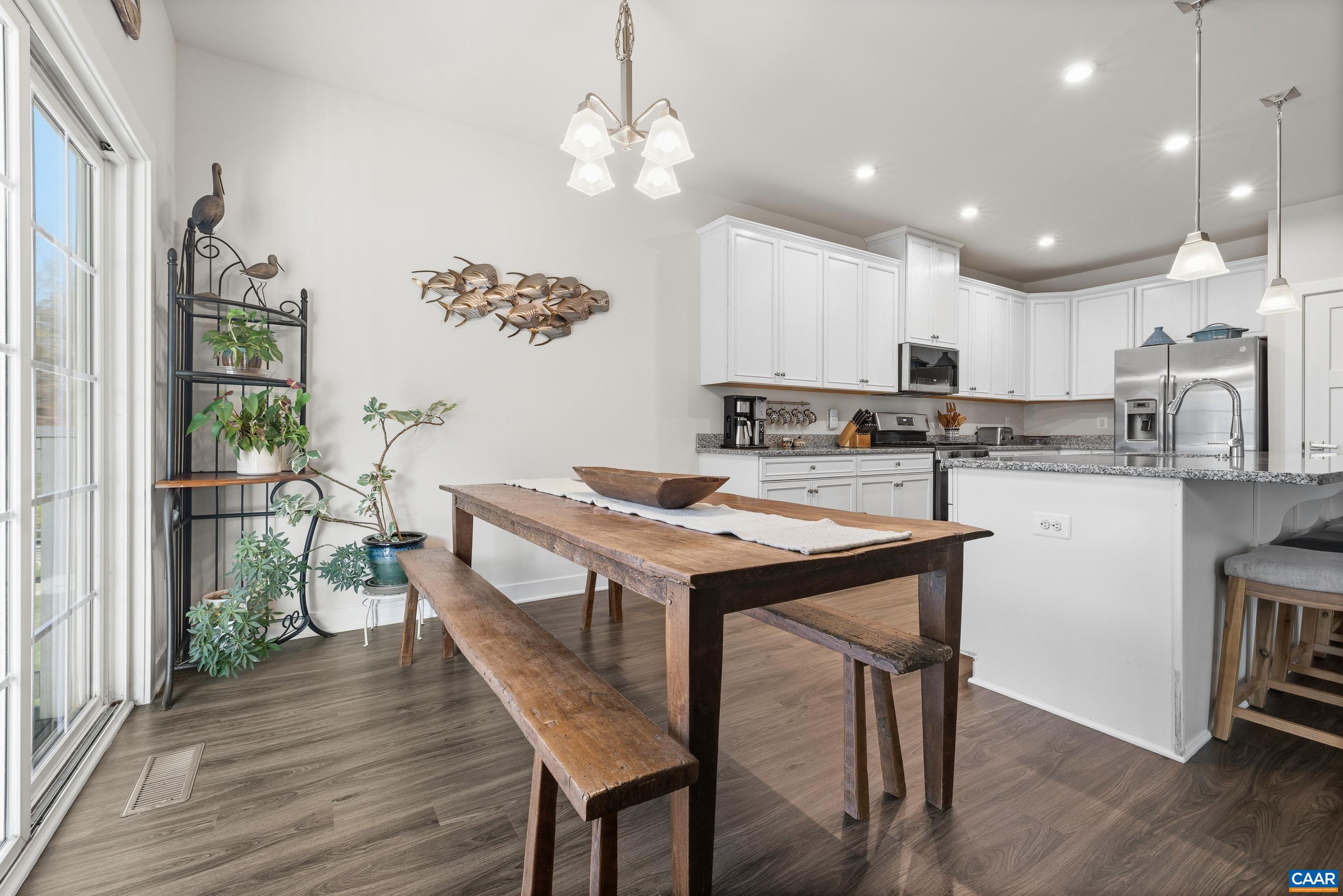 5227 SPARROW HILL LN