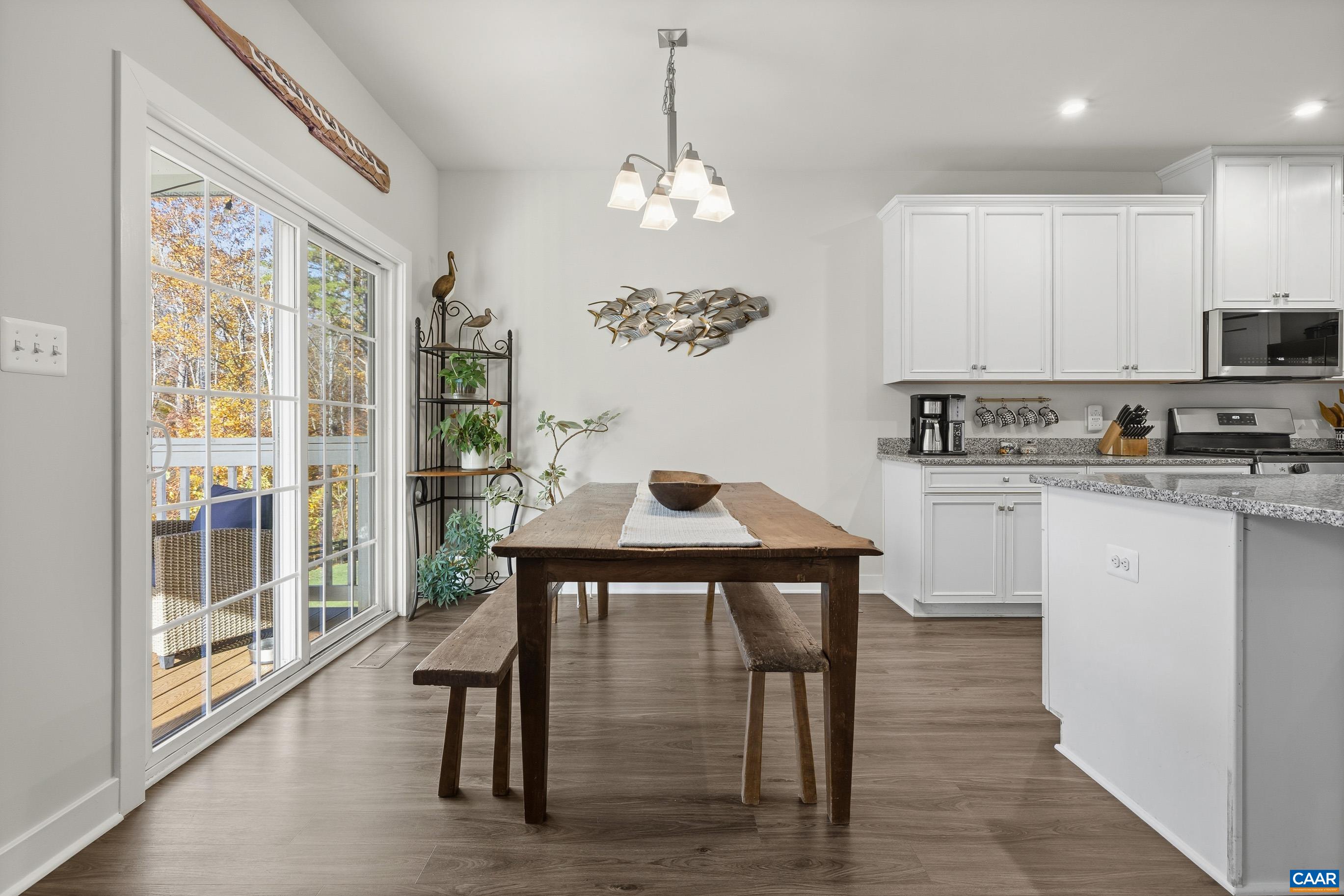 5227 SPARROW HILL LN