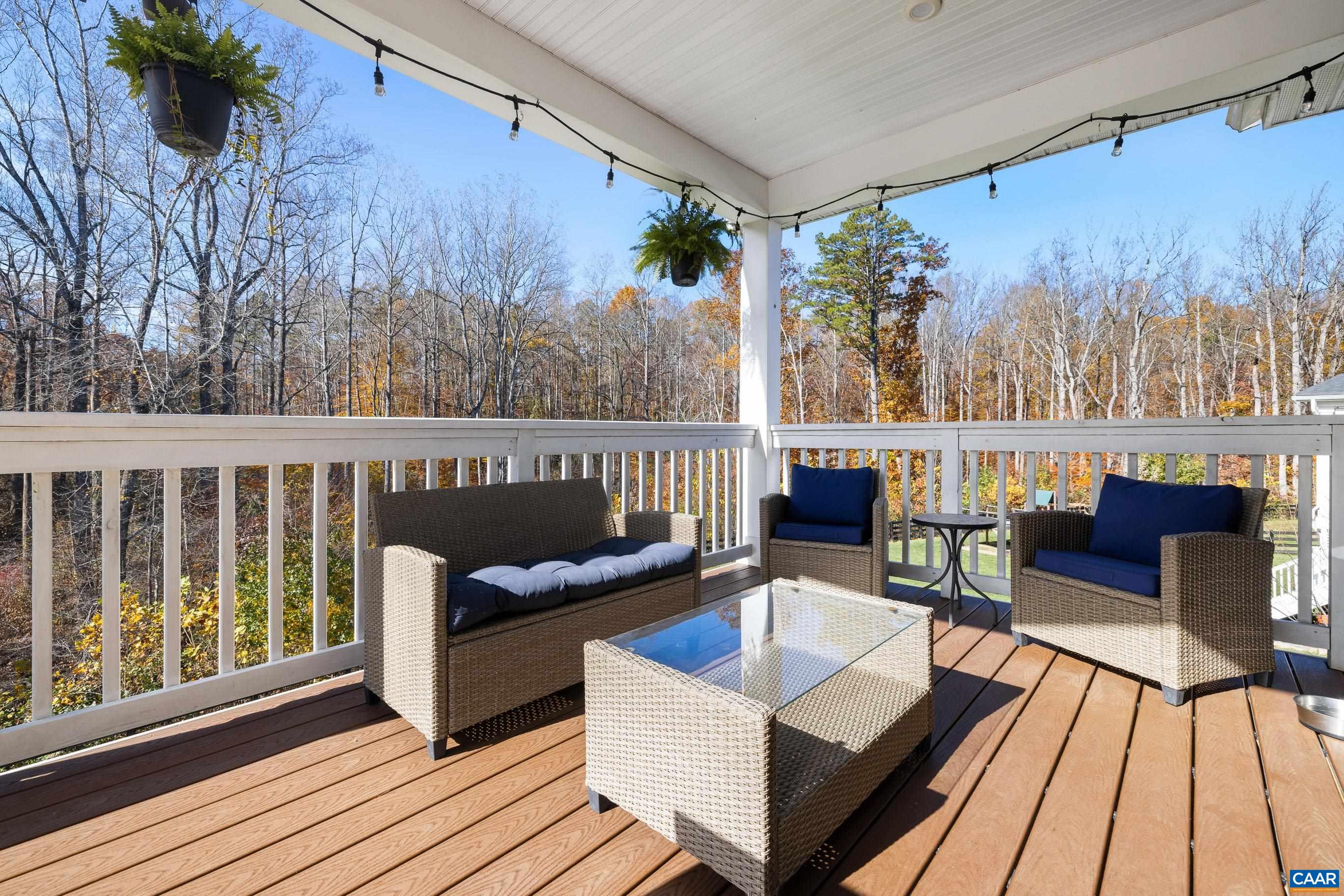 5227 SPARROW HILL LN