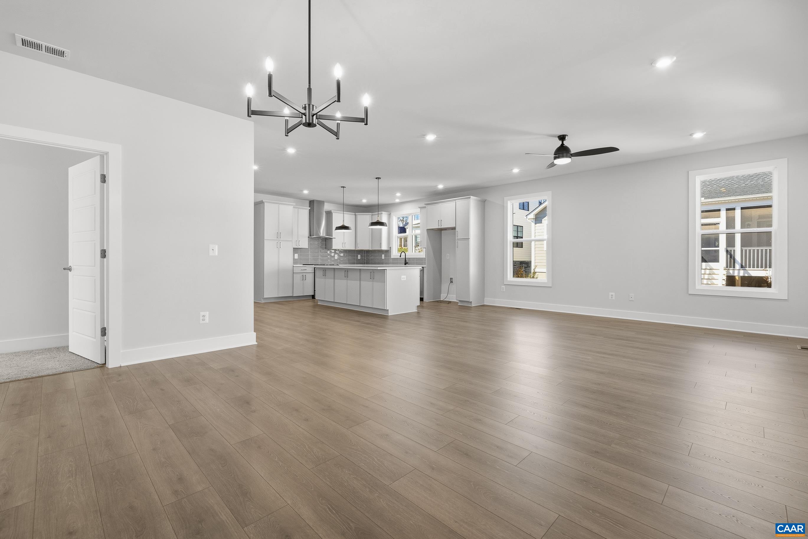 4413 HEADLAND CT