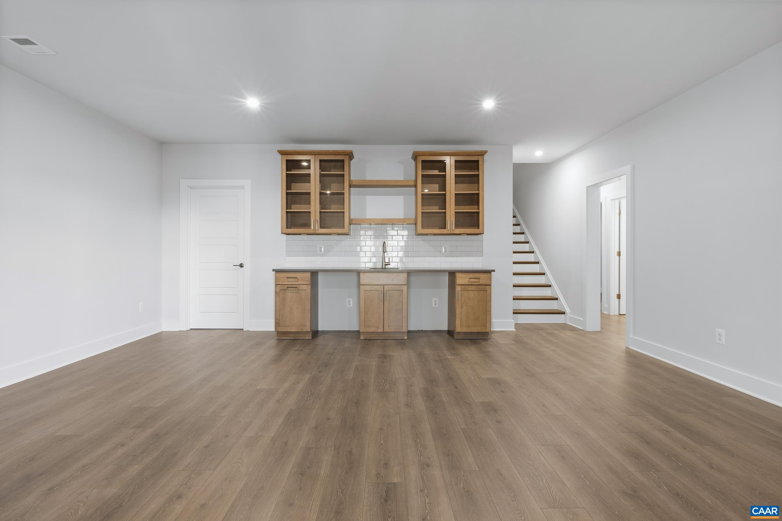 4413 HEADLAND CT
