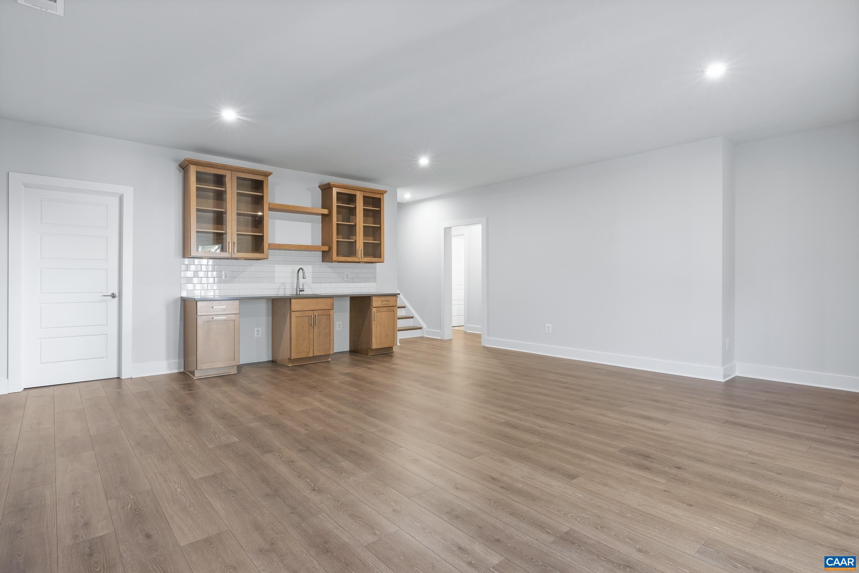 4413 HEADLAND CT