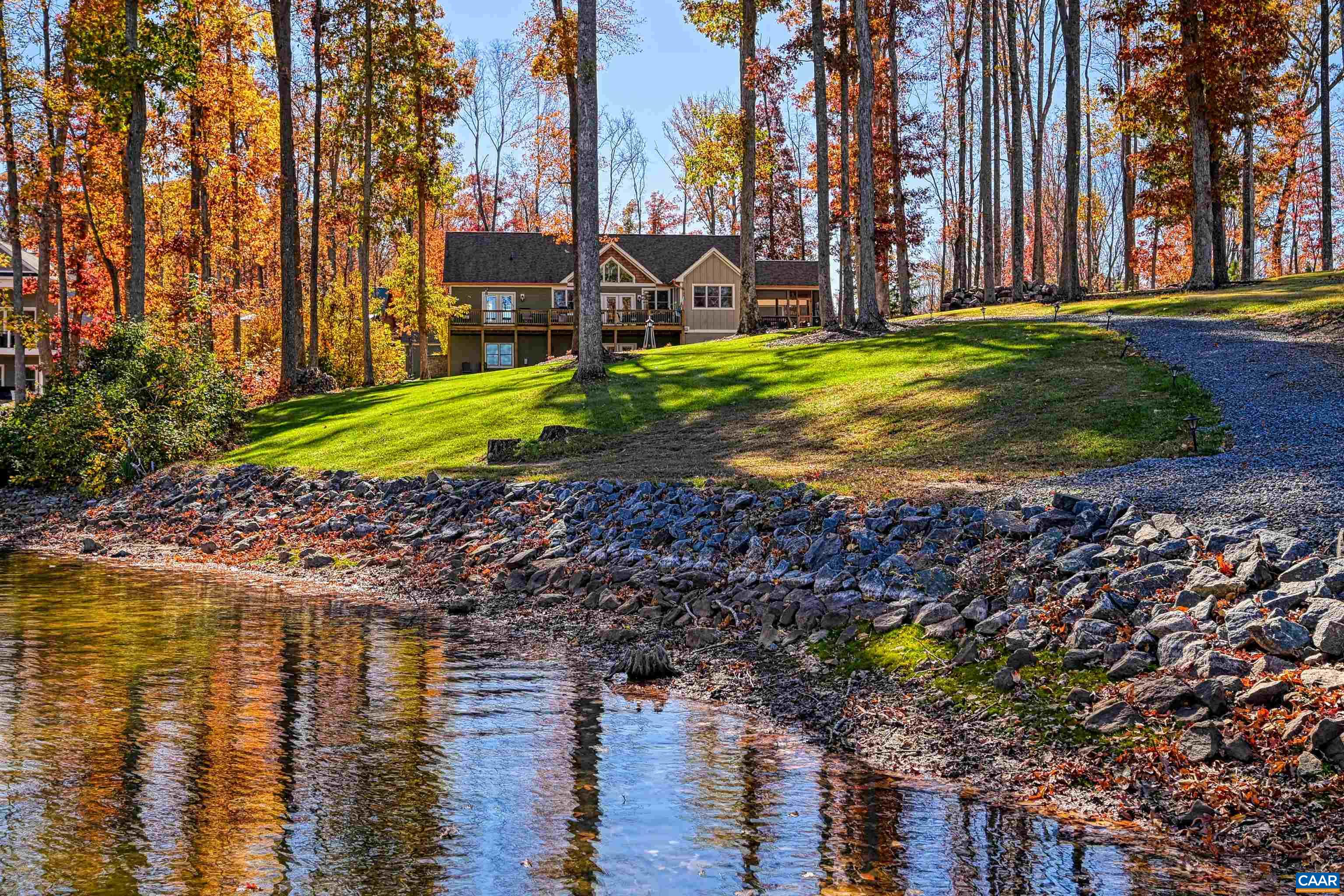 15 WOLFTRAP CT