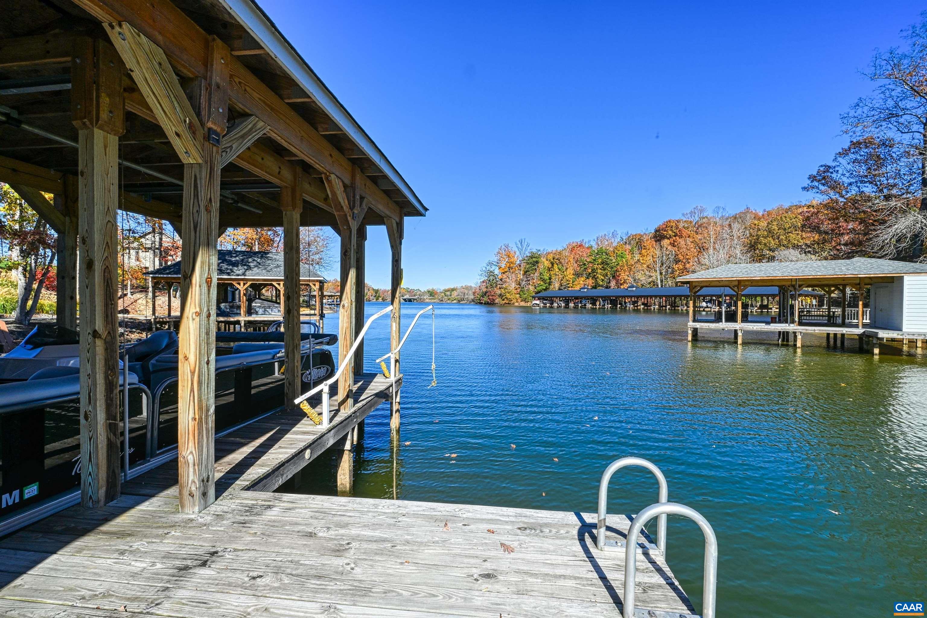 15 WOLFTRAP CT
