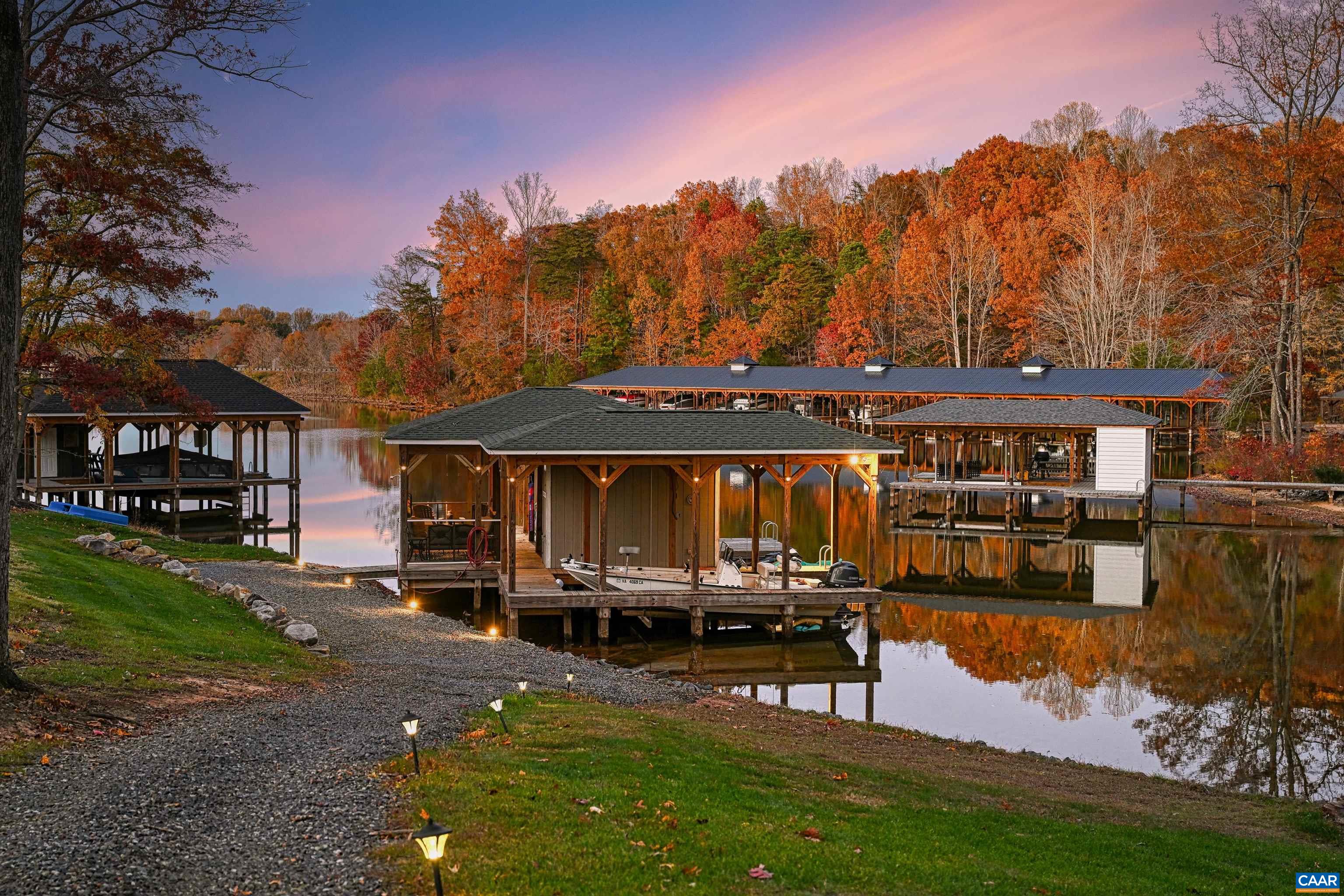 15 WOLFTRAP CT