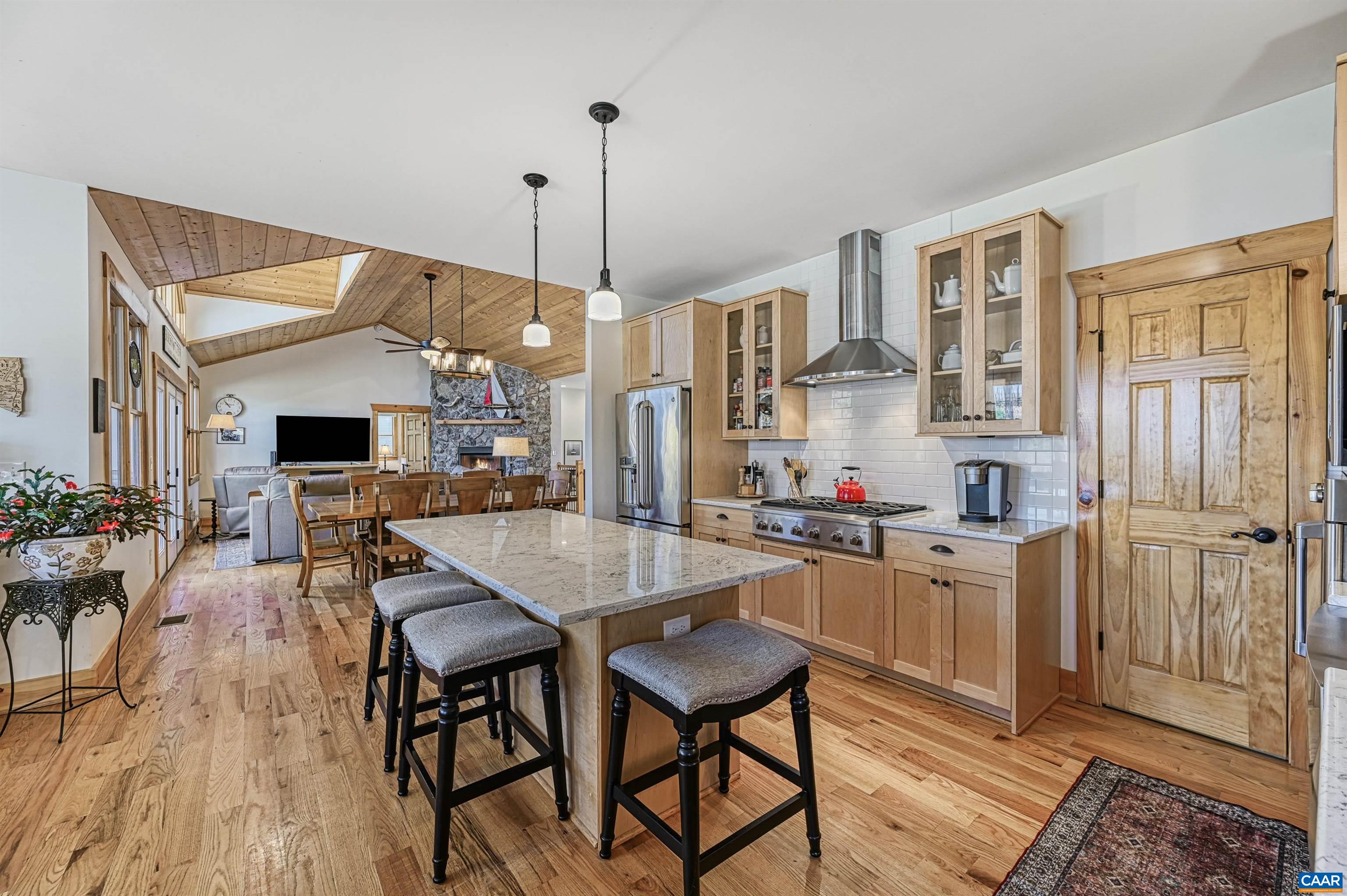 15 WOLFTRAP CT
