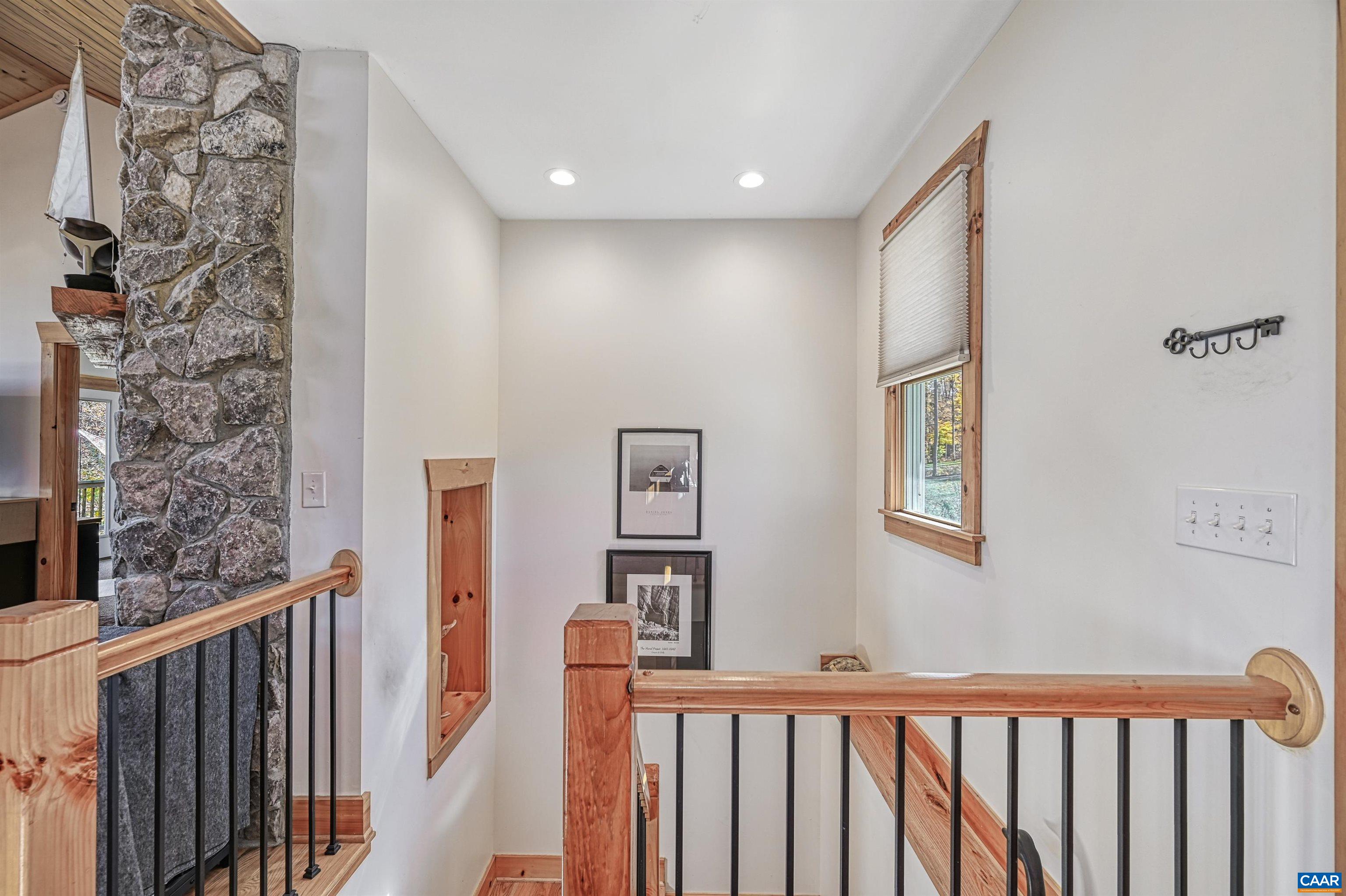 15 WOLFTRAP CT