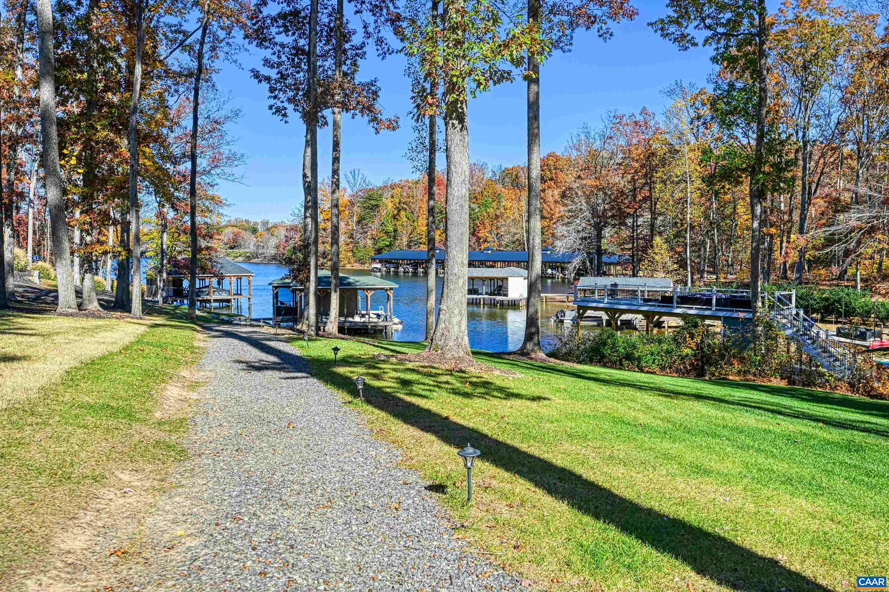 15 WOLFTRAP CT