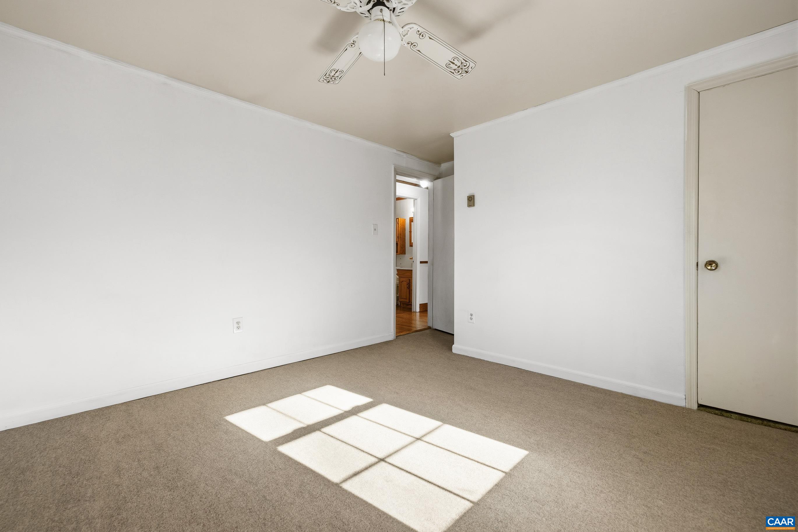 3590 GREEN CREEK RD
