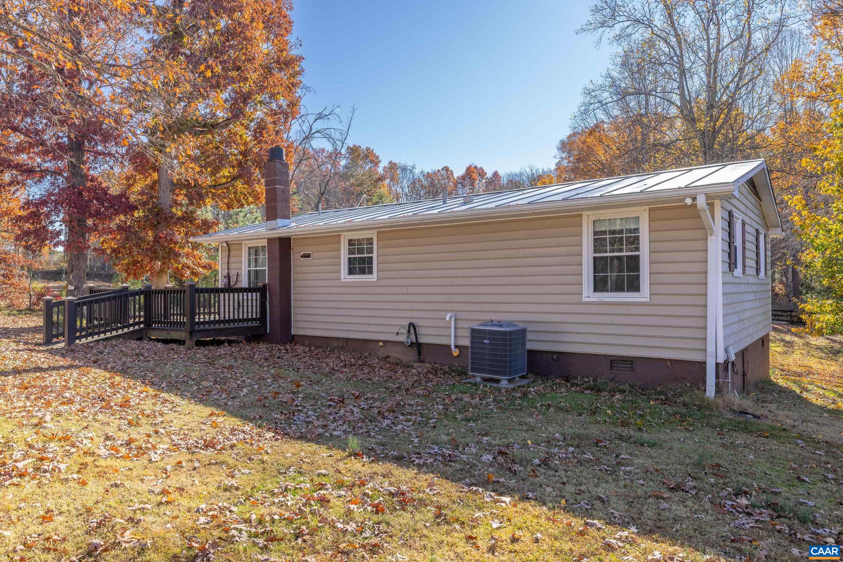 3590 GREEN CREEK RD