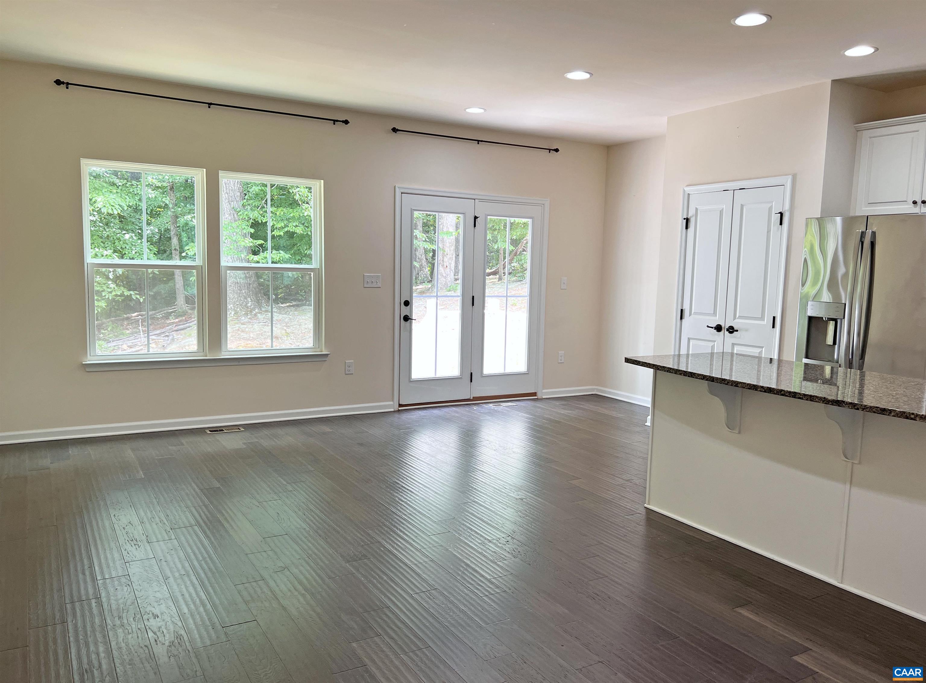 2056 BETHPAGE CT