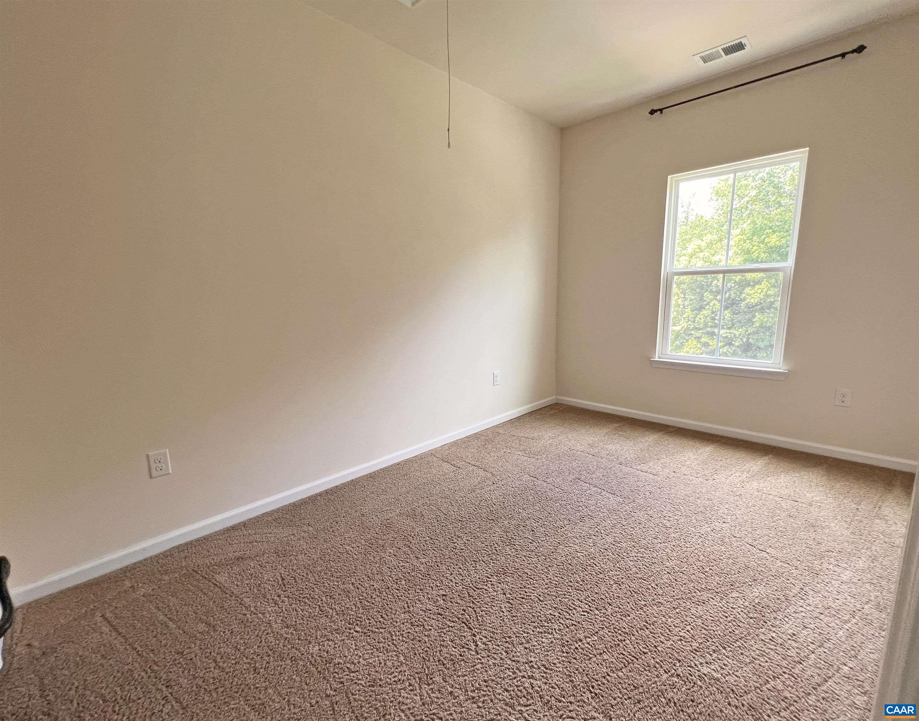 2056 BETHPAGE CT