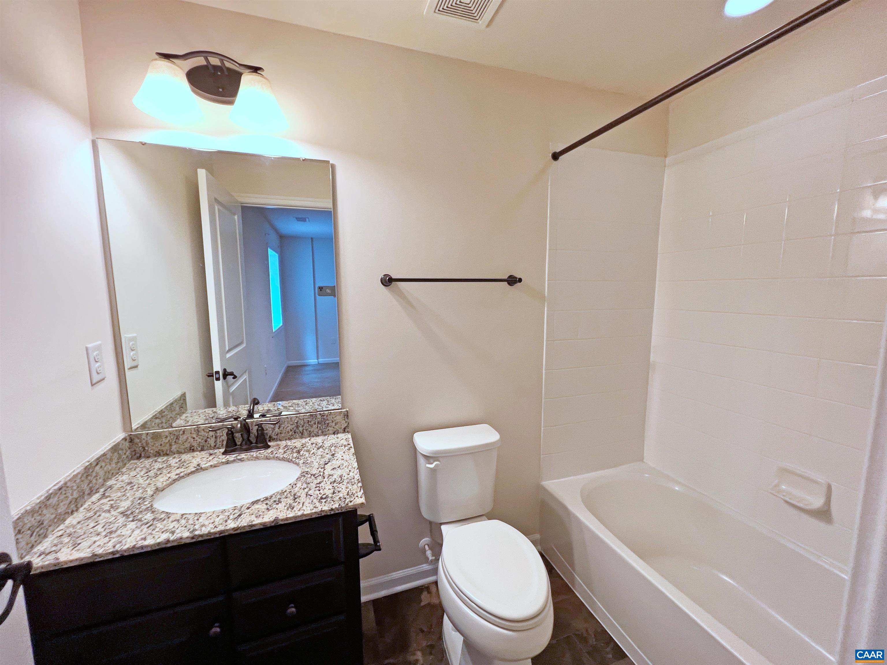 2056 BETHPAGE CT