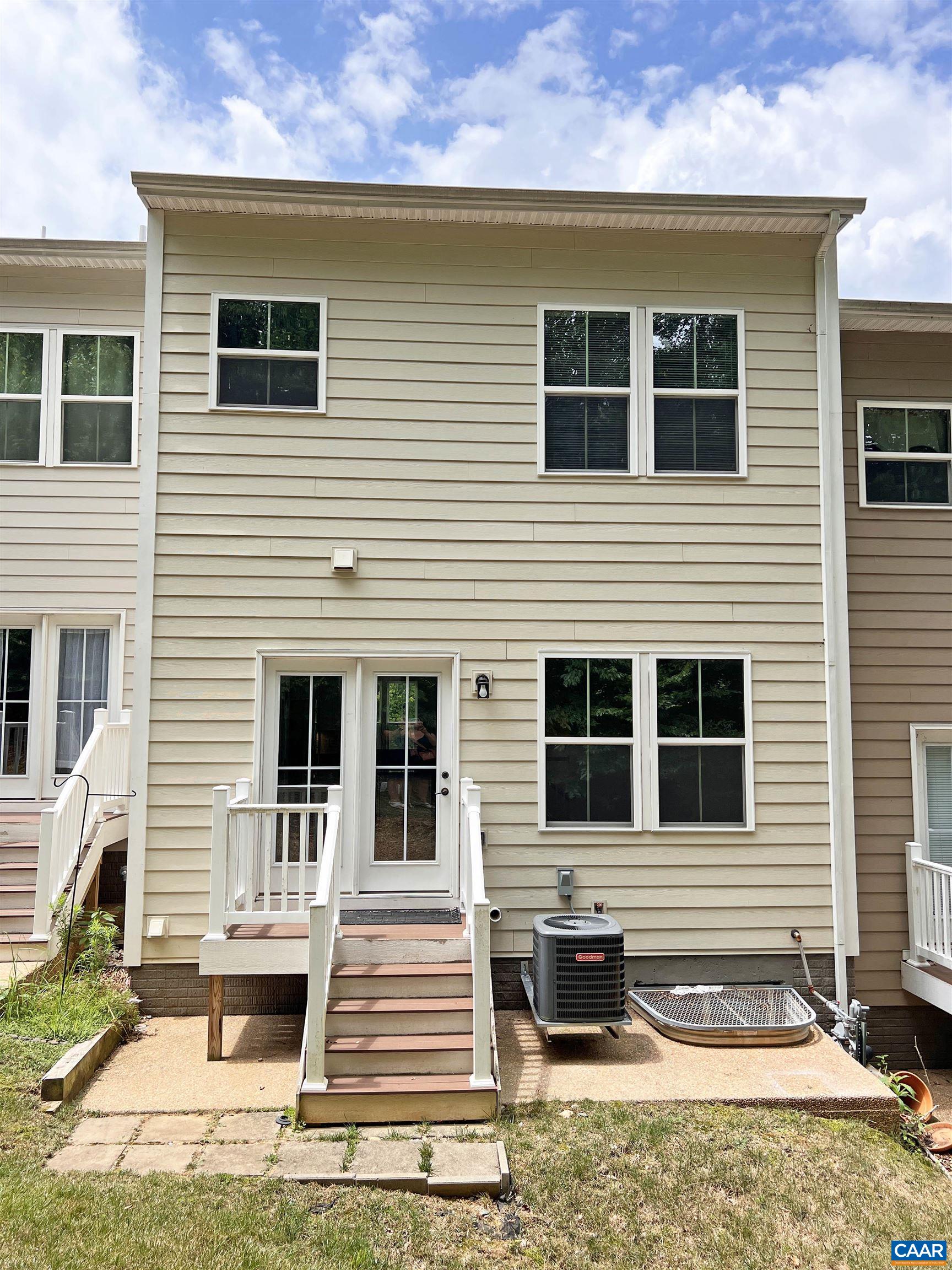 2056 BETHPAGE CT