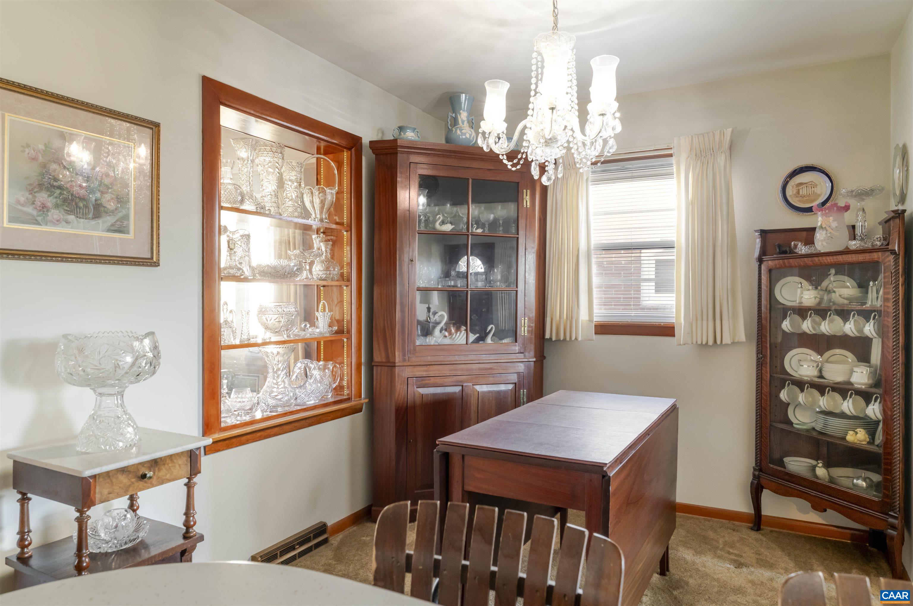 1007 SAINT CLAIR AVE