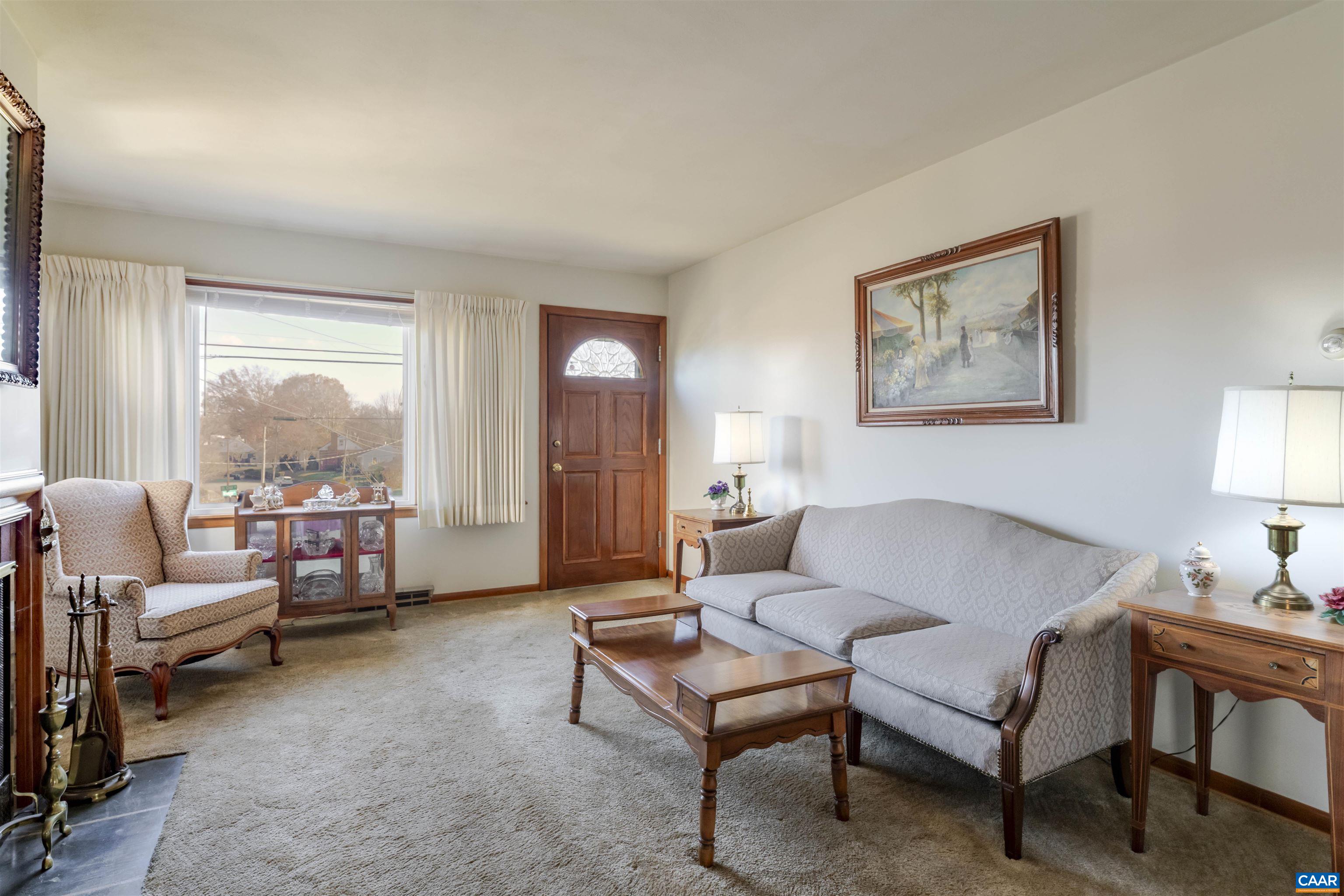 1007 SAINT CLAIR AVE