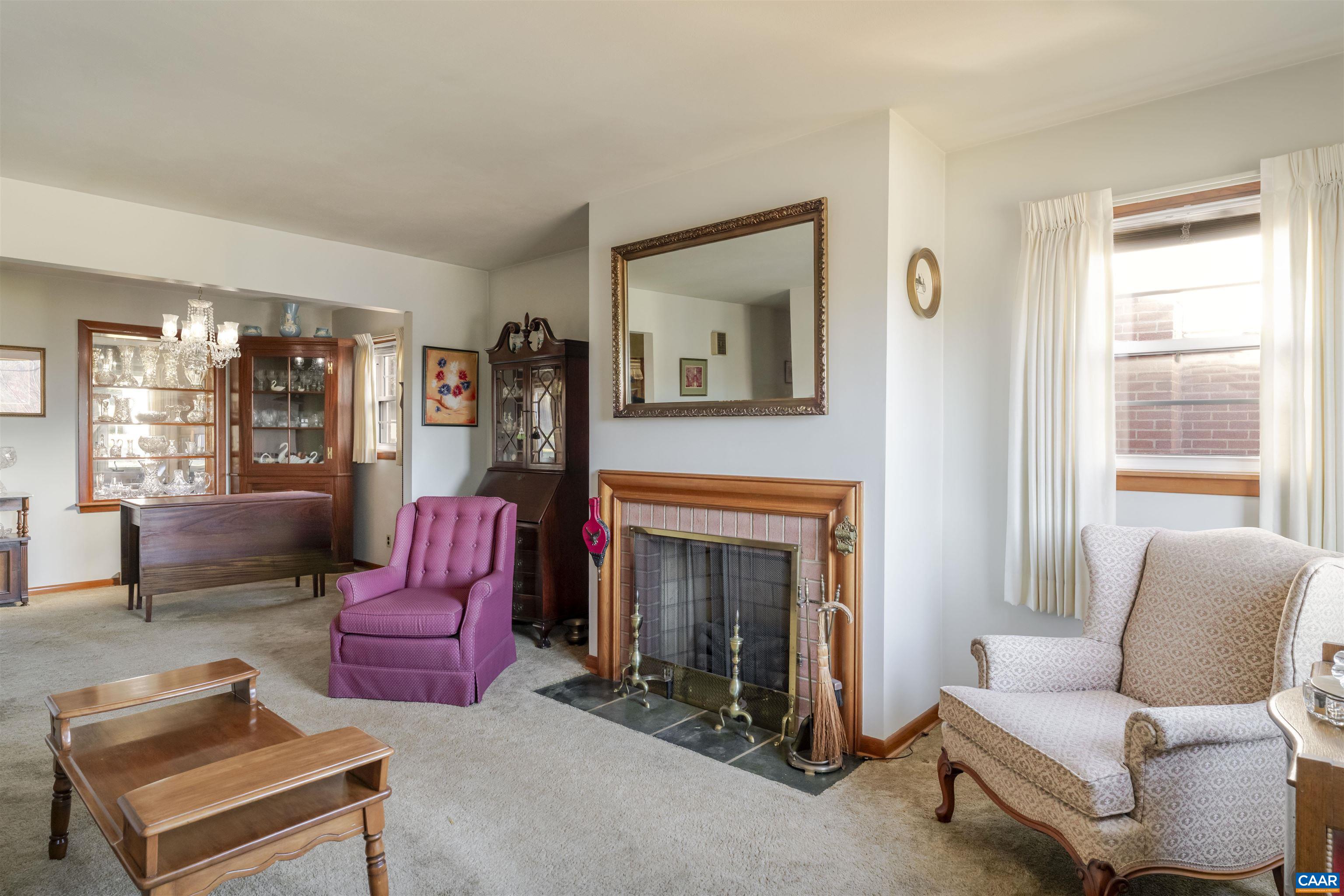 1007 SAINT CLAIR AVE