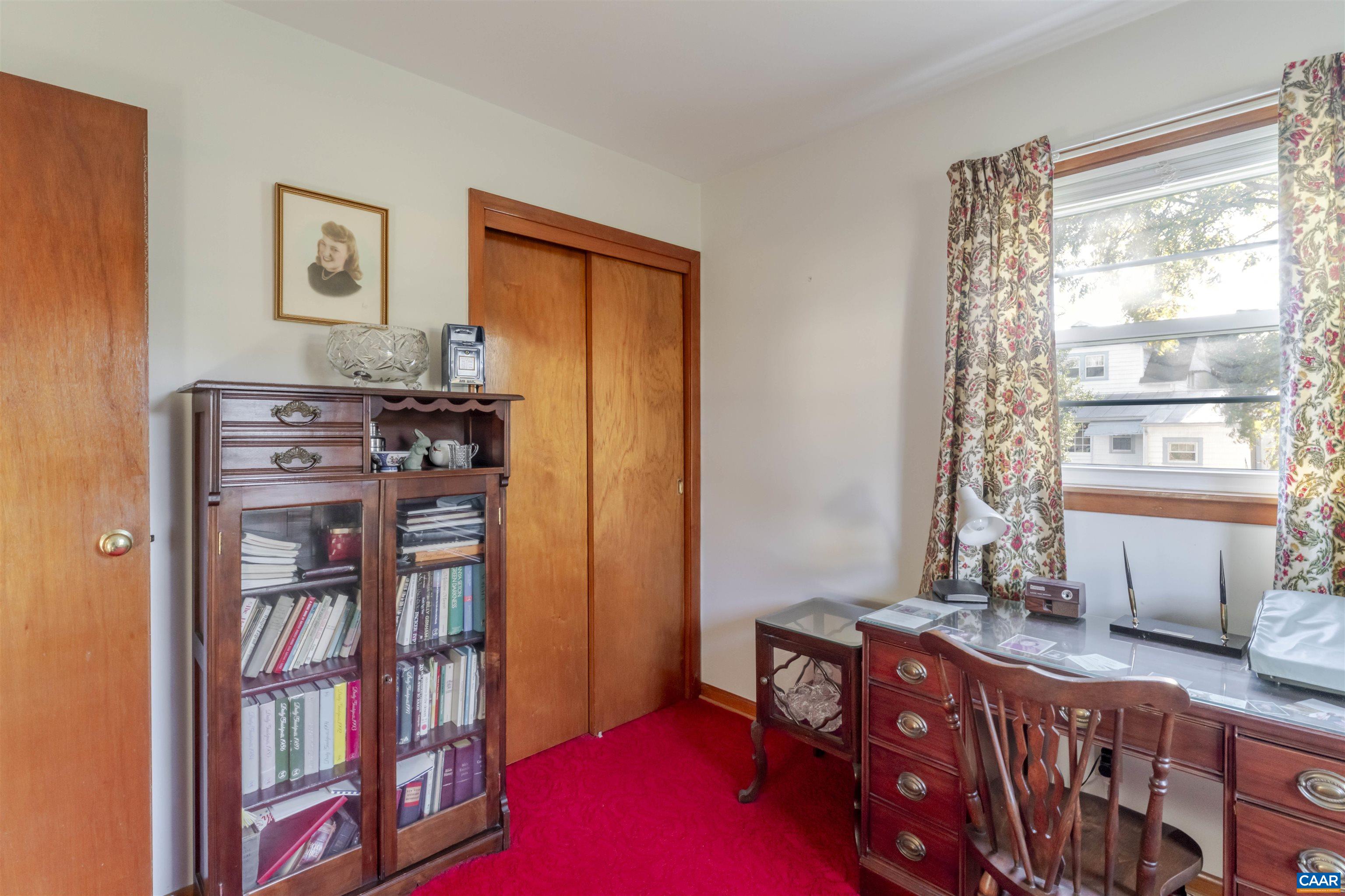 1007 SAINT CLAIR AVE