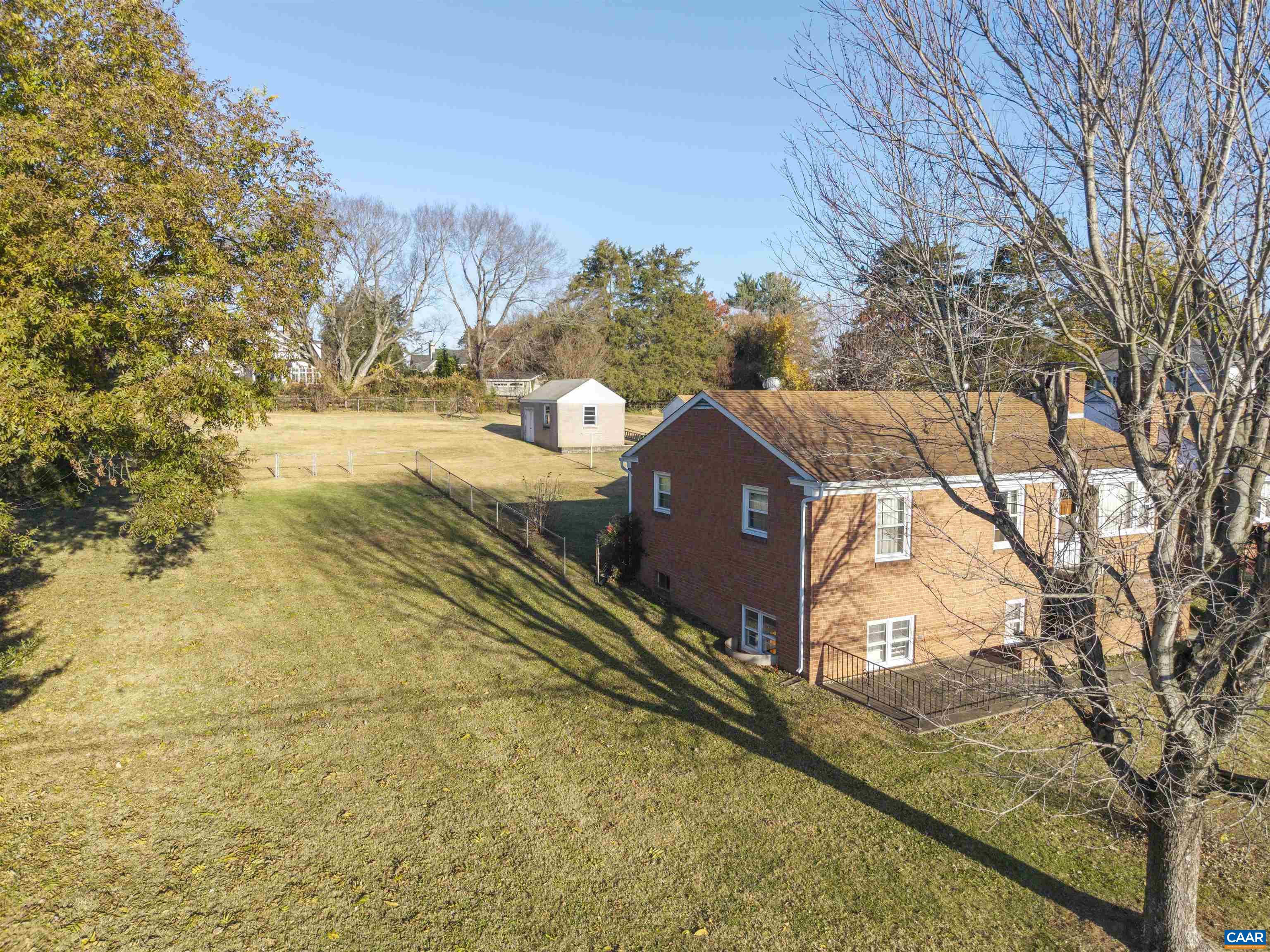 1007 SAINT CLAIR AVE