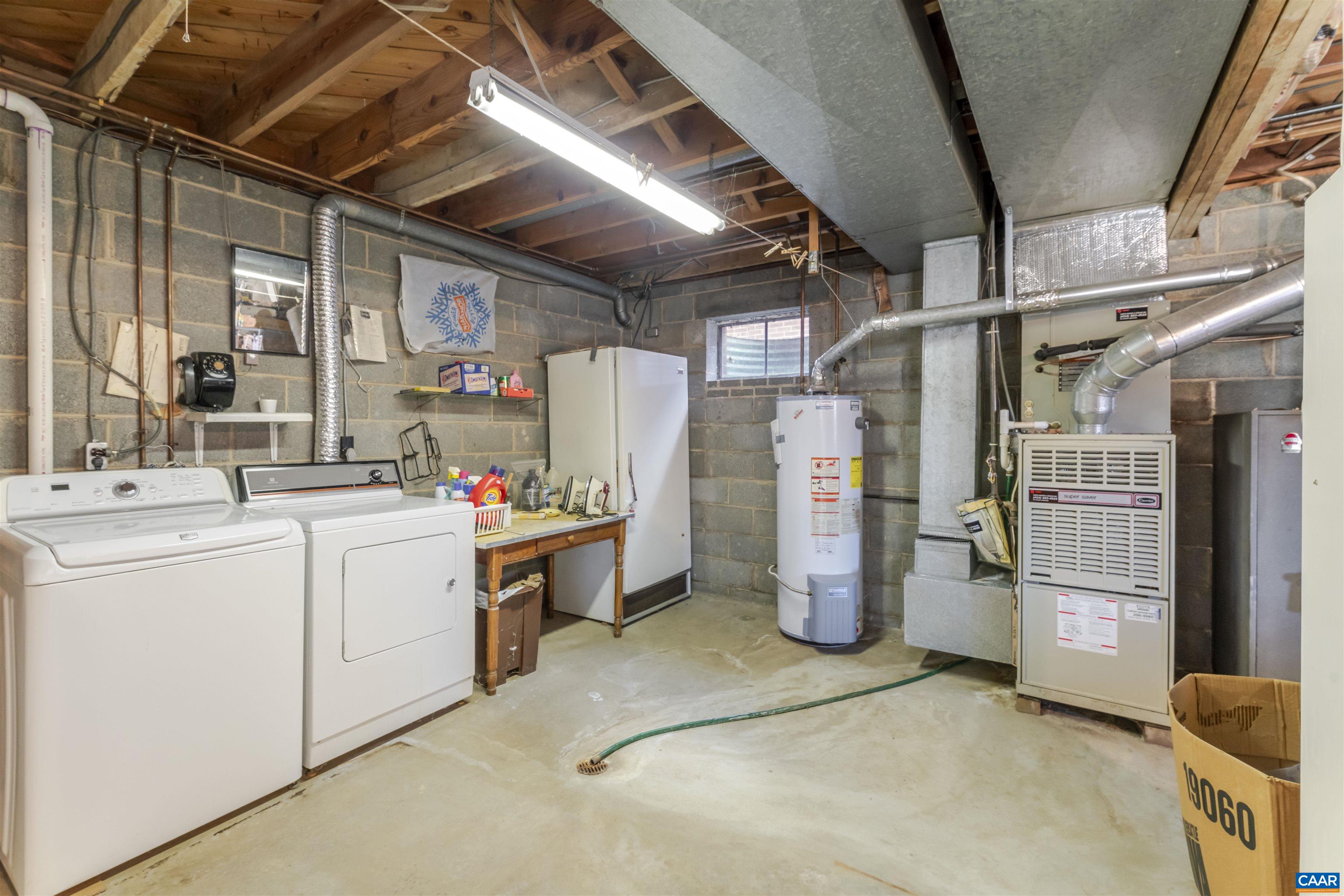 1007 SAINT CLAIR AVE