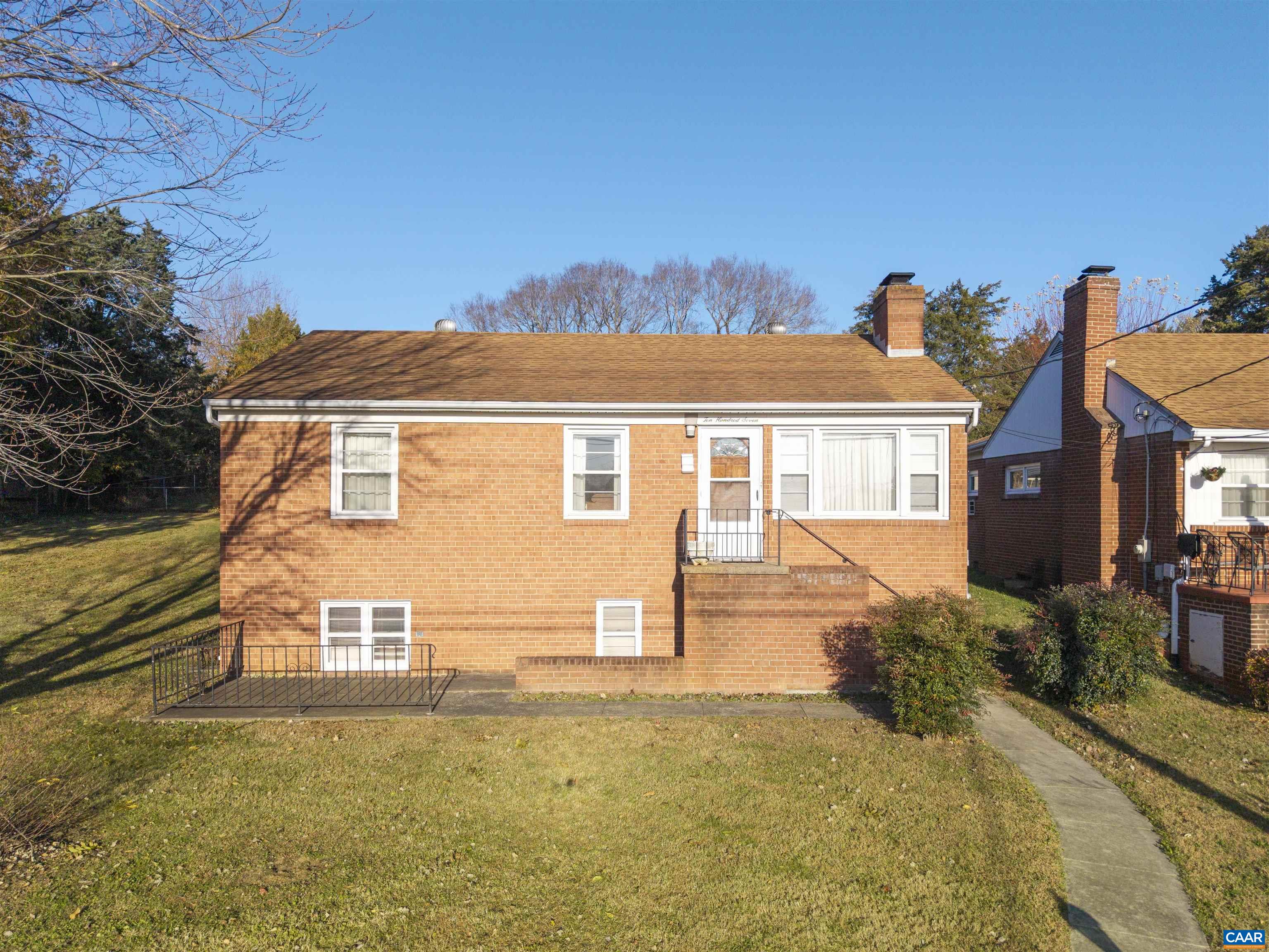 1007 SAINT CLAIR AVE