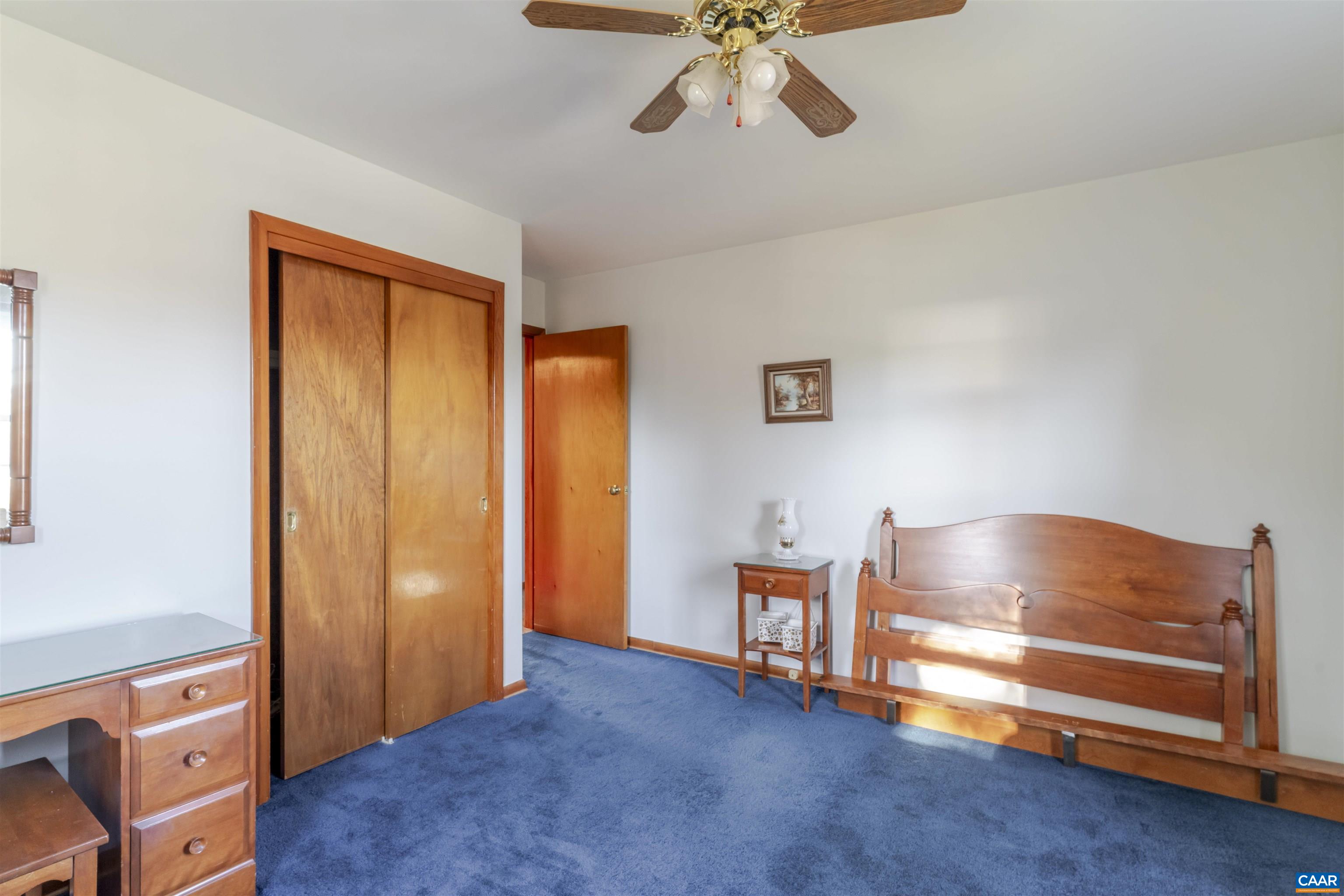 1007 SAINT CLAIR AVE