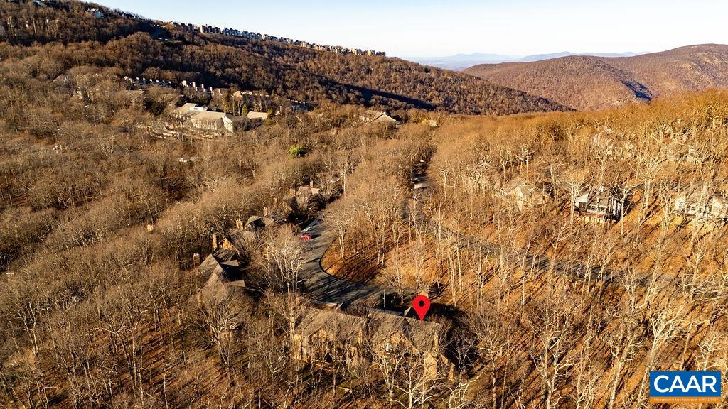 800 LAURELWOOD CONDOS