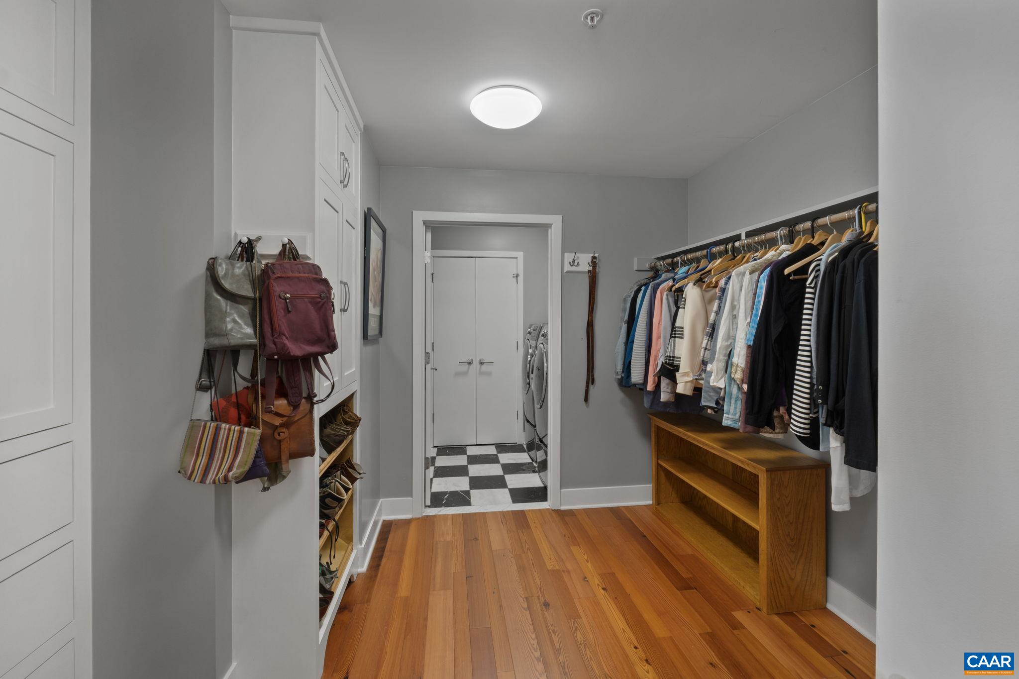 200 GARRETT ST Unit: 612