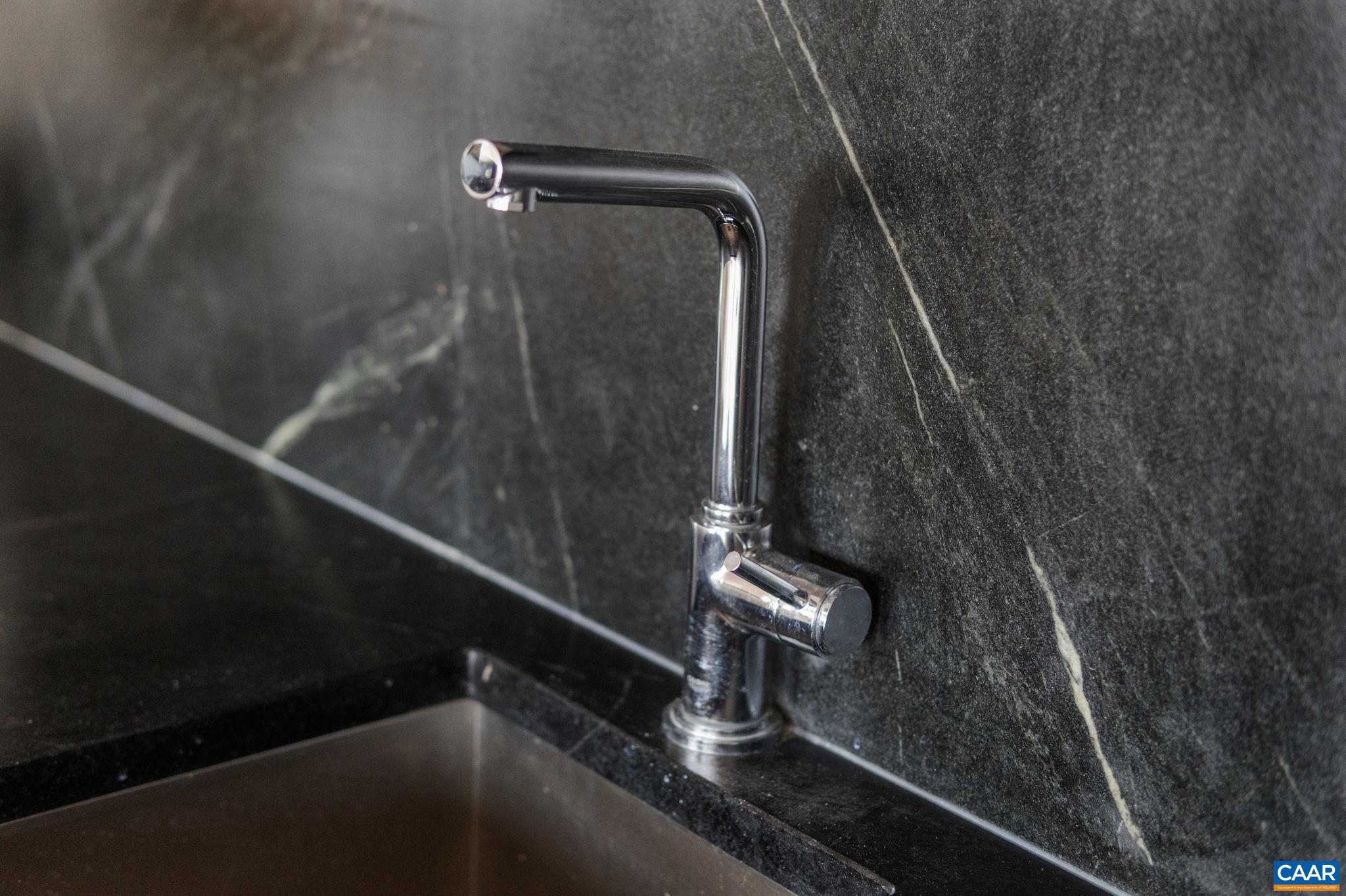 200 GARRETT ST Unit: 612