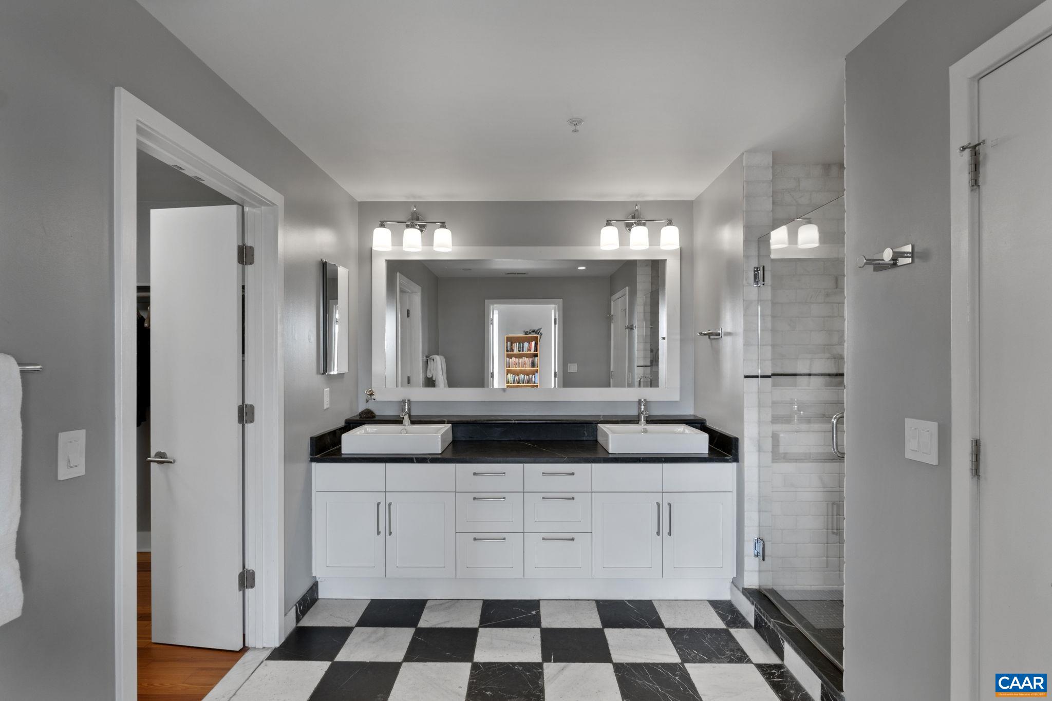 200 GARRETT ST Unit: 612
