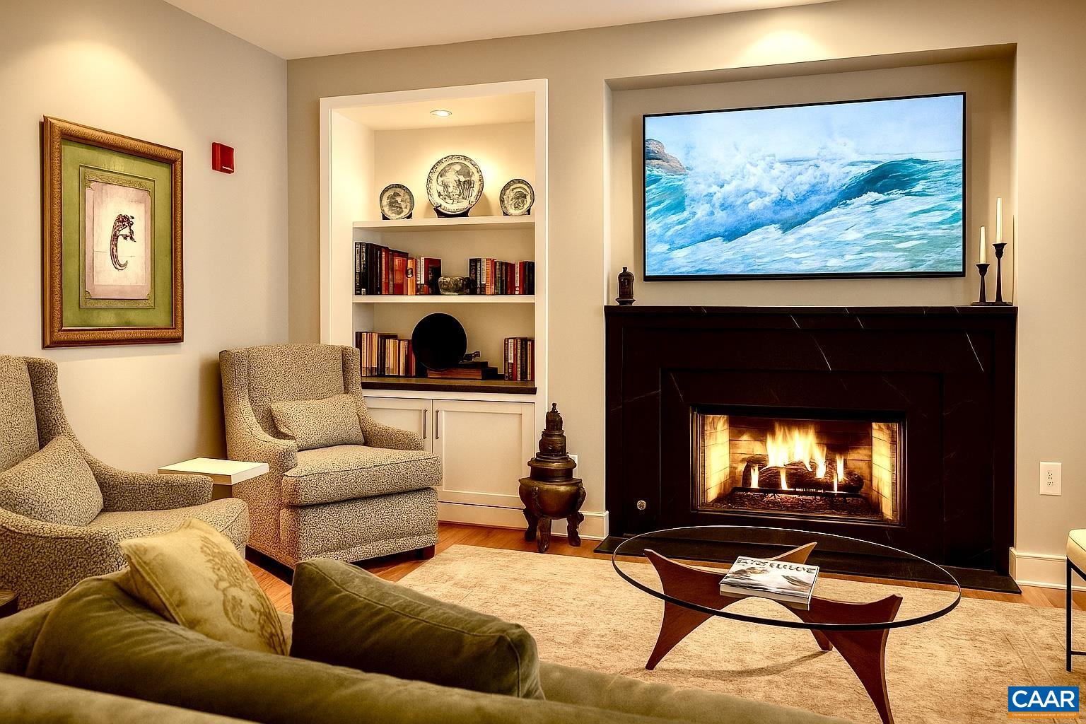 200 GARRETT ST Unit: 612