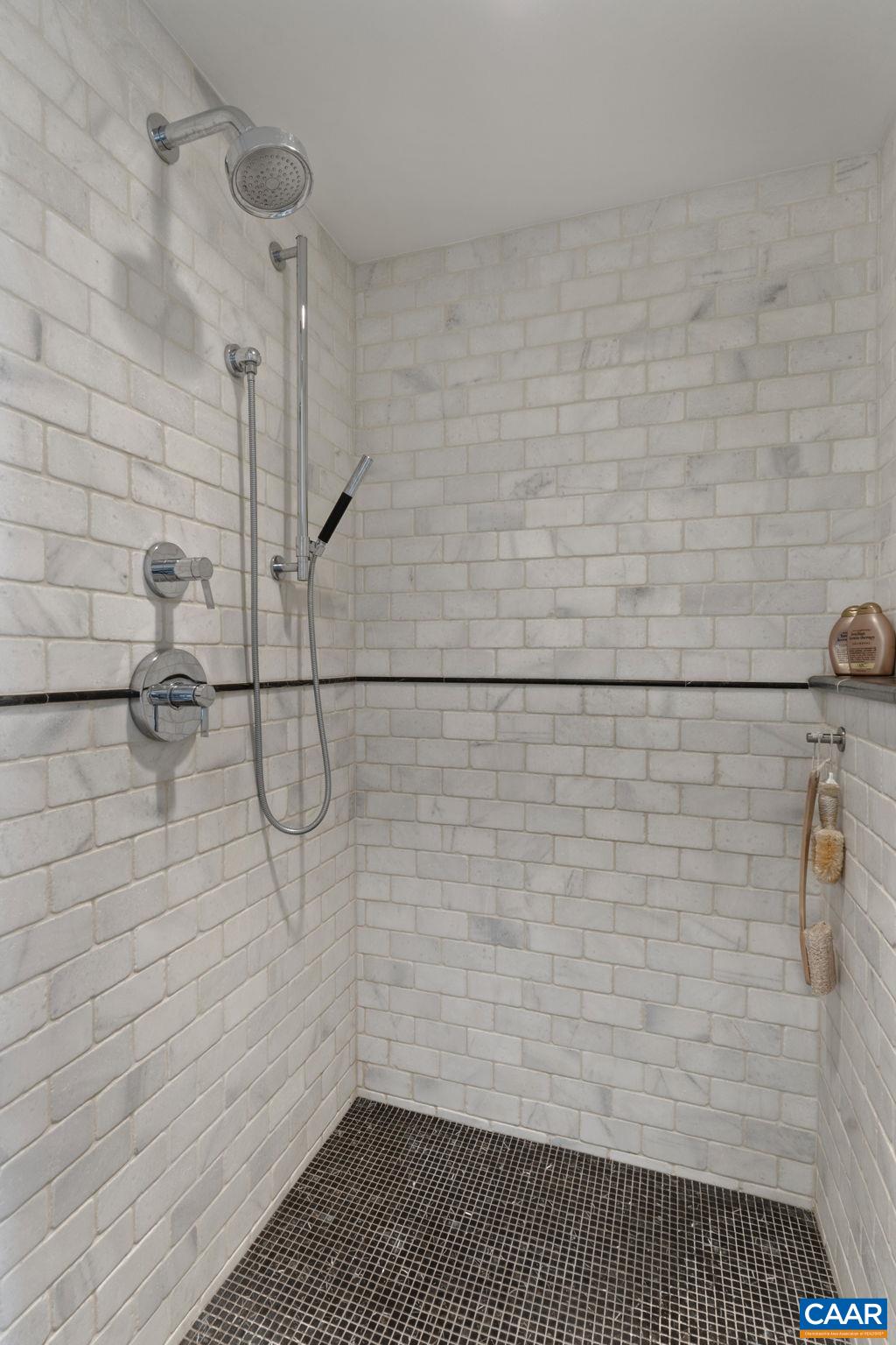 200 GARRETT ST Unit: 612