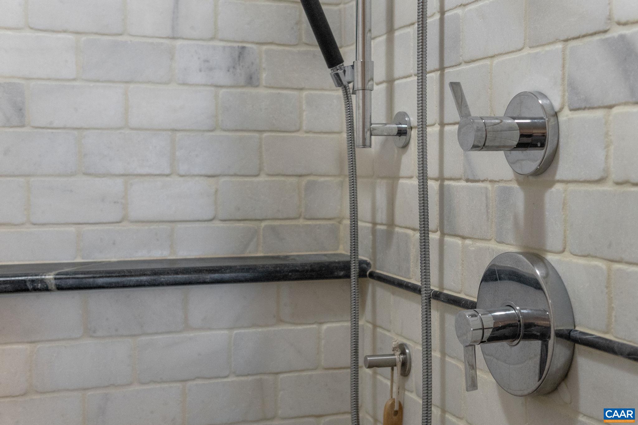 200 GARRETT ST Unit: 612