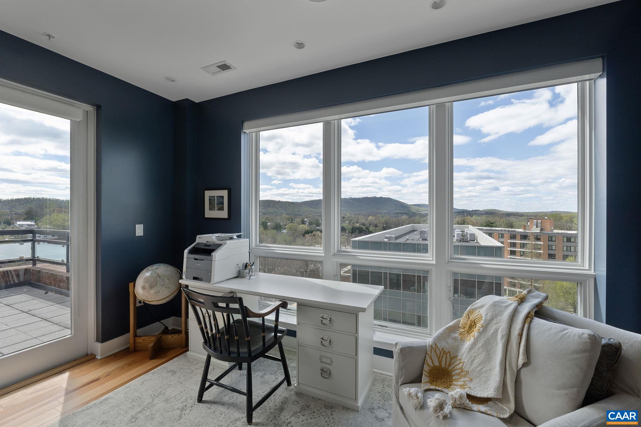 200 GARRETT ST Unit: 612