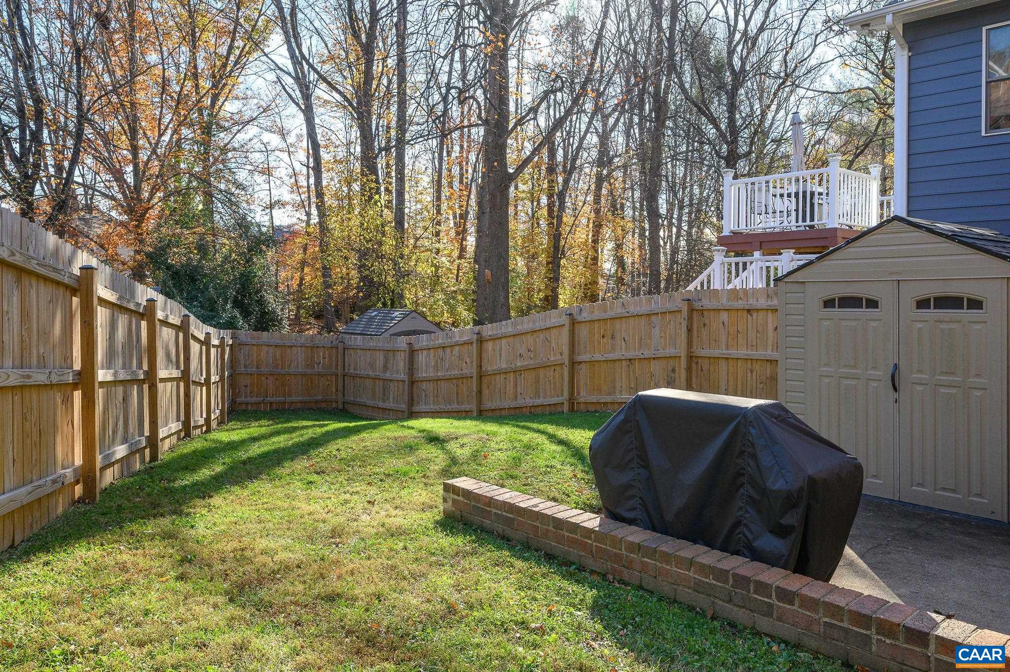521 WOODMONT DR