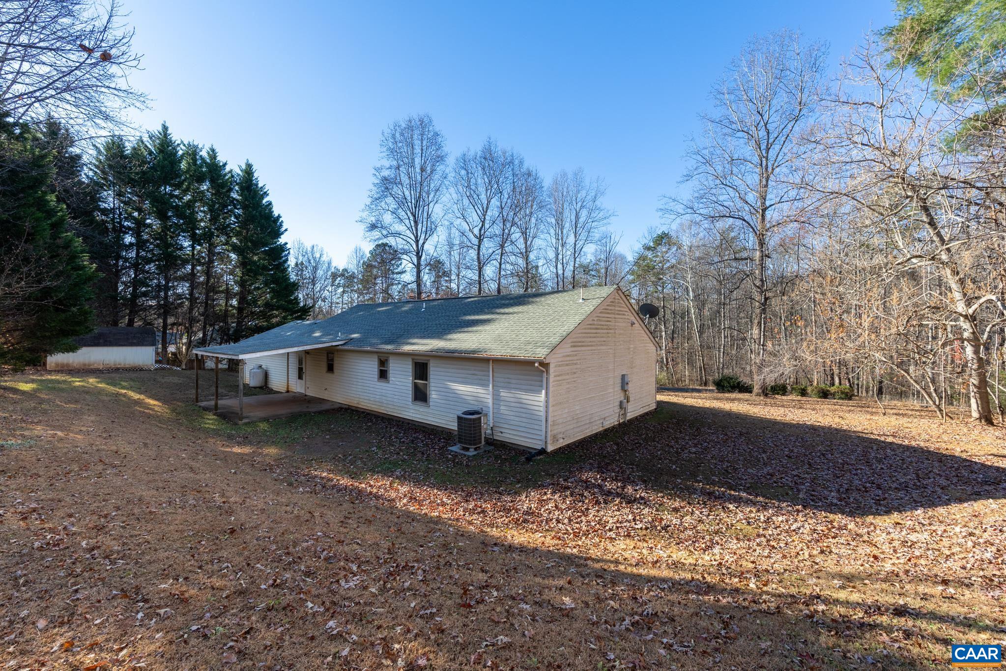 364 LARKSPUR RD