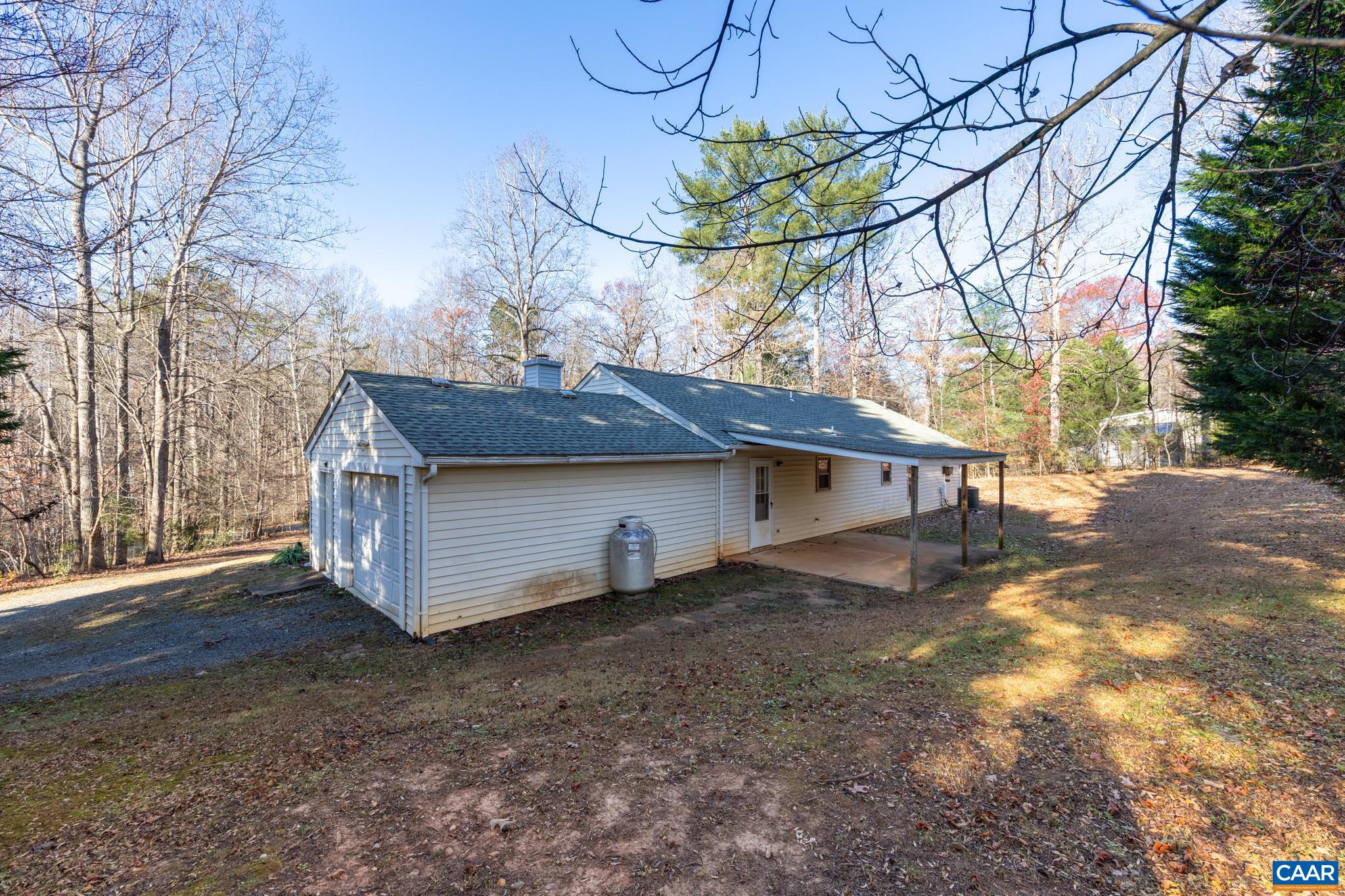 364 LARKSPUR RD