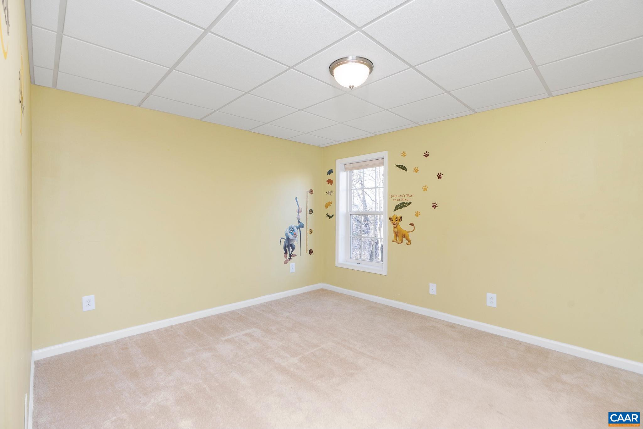 4943 LAKE TREE LN
