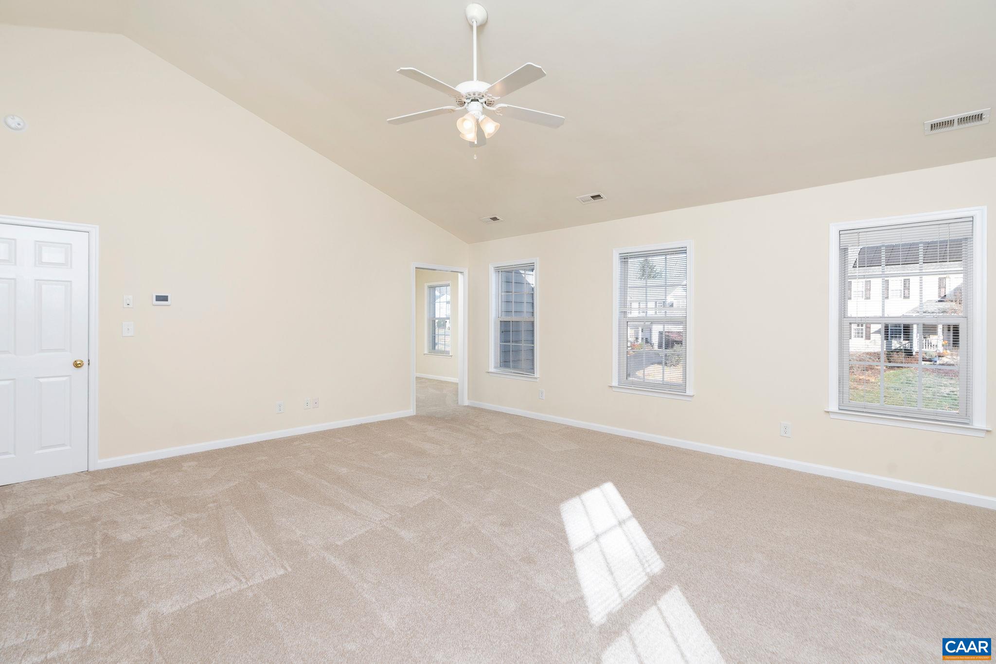 4943 LAKE TREE LN